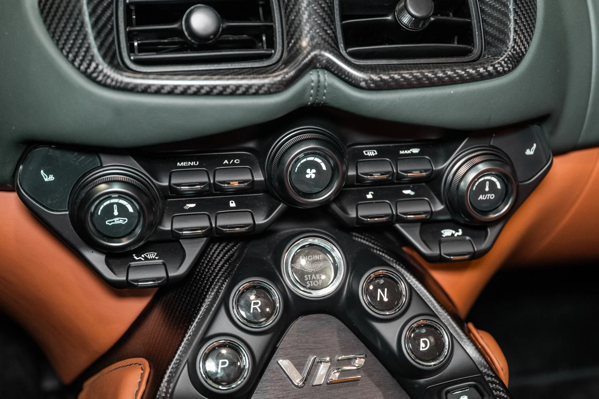 mph025_999164196_Used_2023_Aston_Martin_Vantage_V12_1787760014_6ae3351d1e