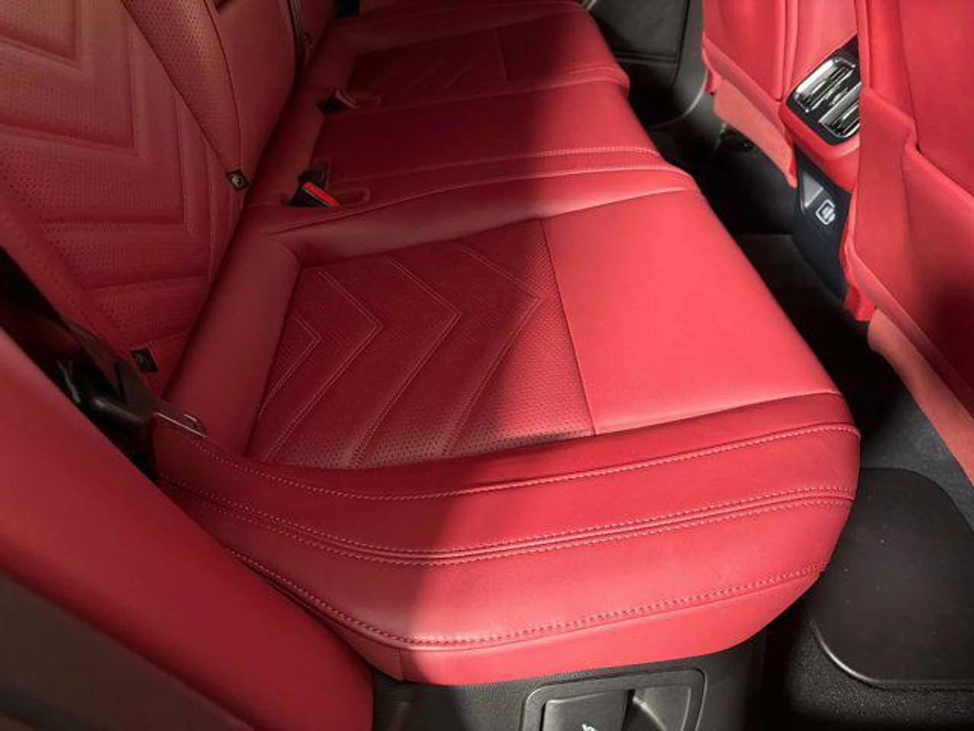 mph026_1000672669_Gh_HQW_6rb4weq6q_Fuus0_Kxj_A_c_C0_d8f5a8c20e