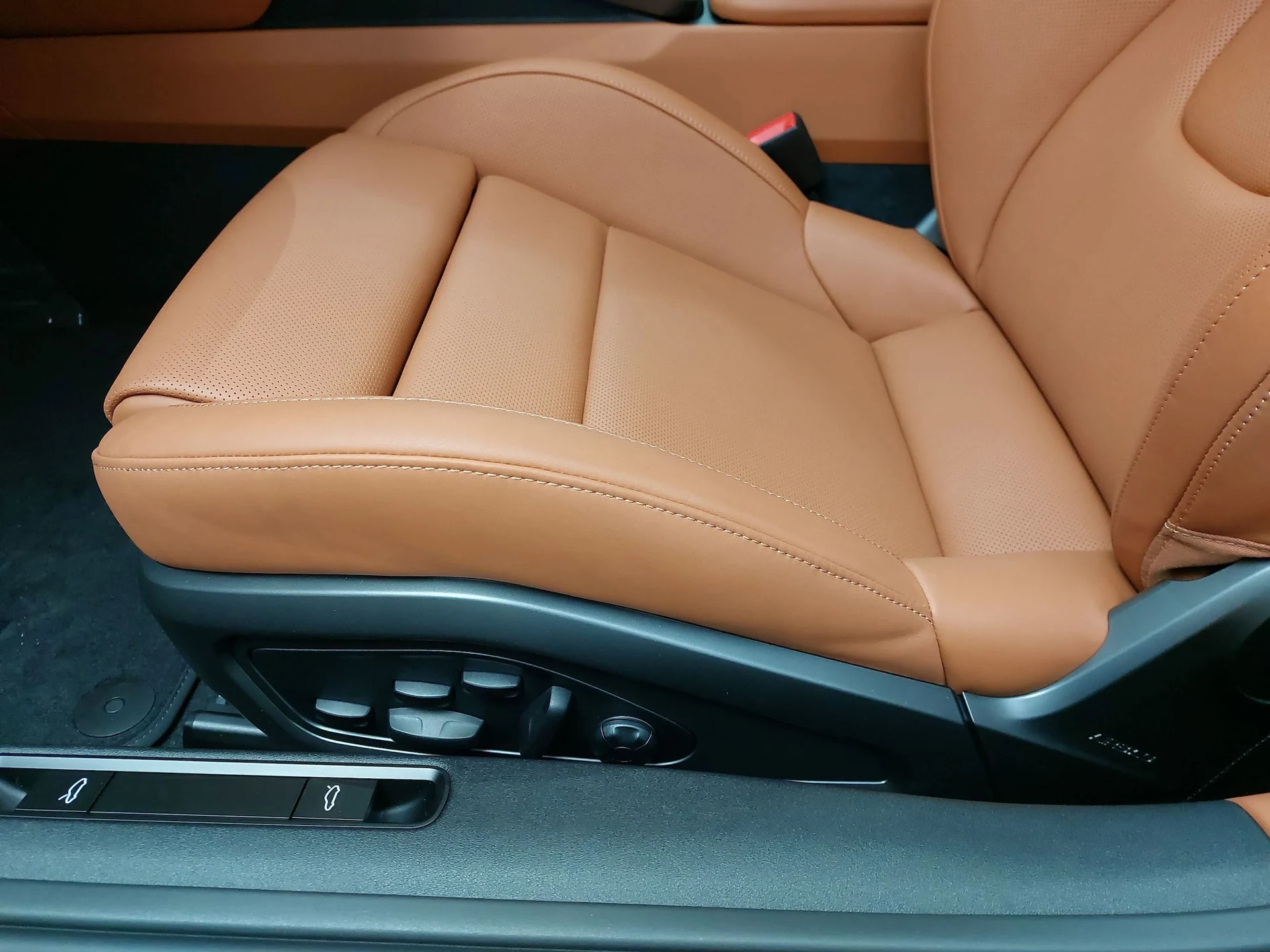 mph026_100254758_6a1719d45c442ab3edb9fe1c51645153x_d2952f860f