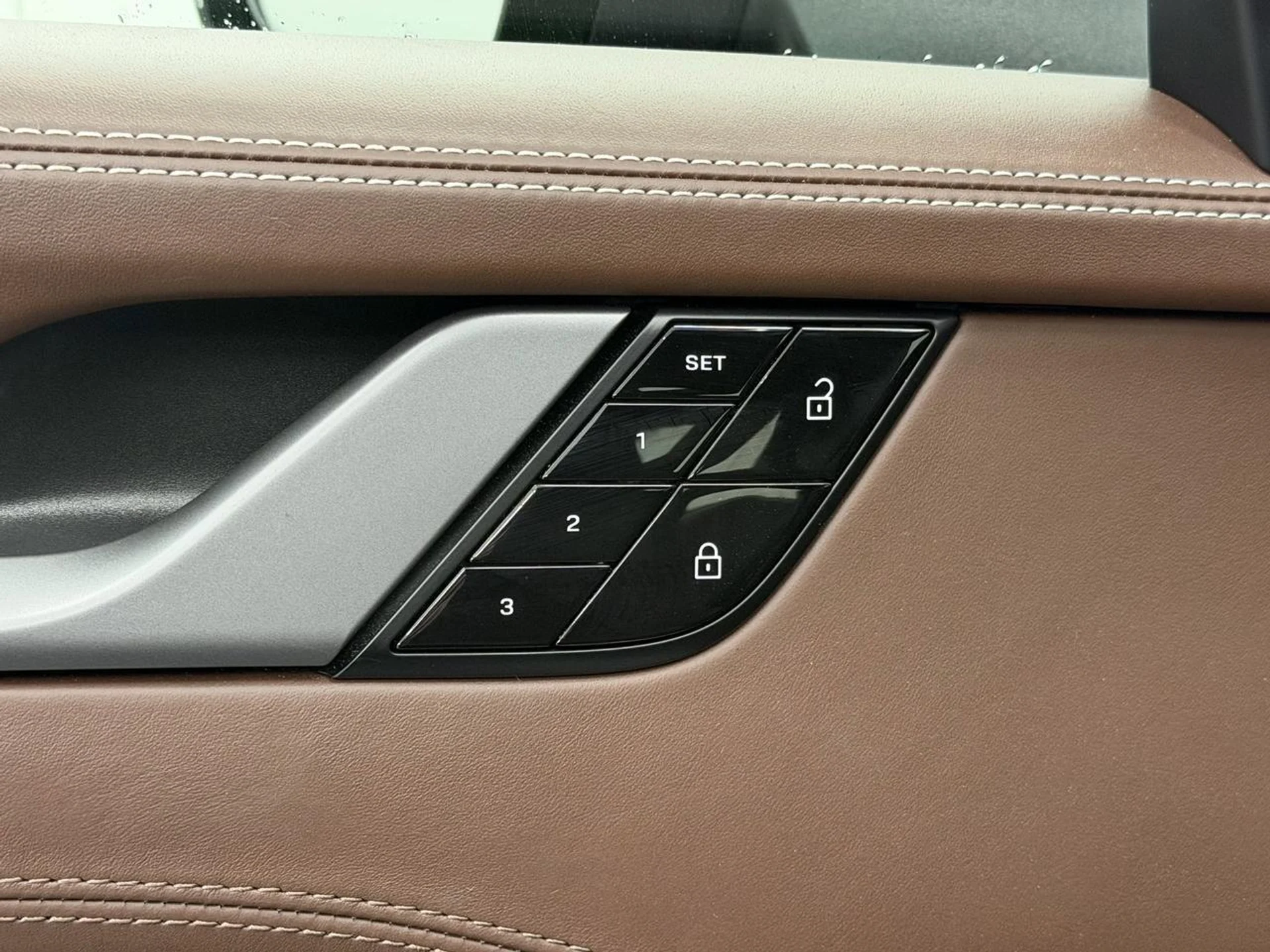 mph026_1004172157_56867077b1272ad40807d40d876ec3ec_b12f7cc89b