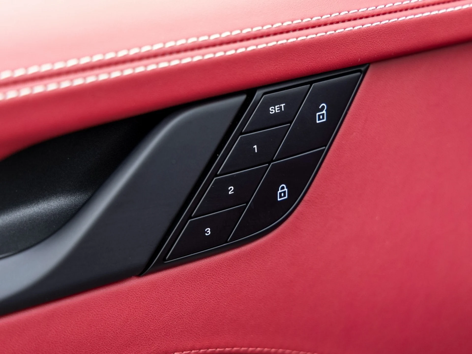 mph026_1008353550_27_a226acc759