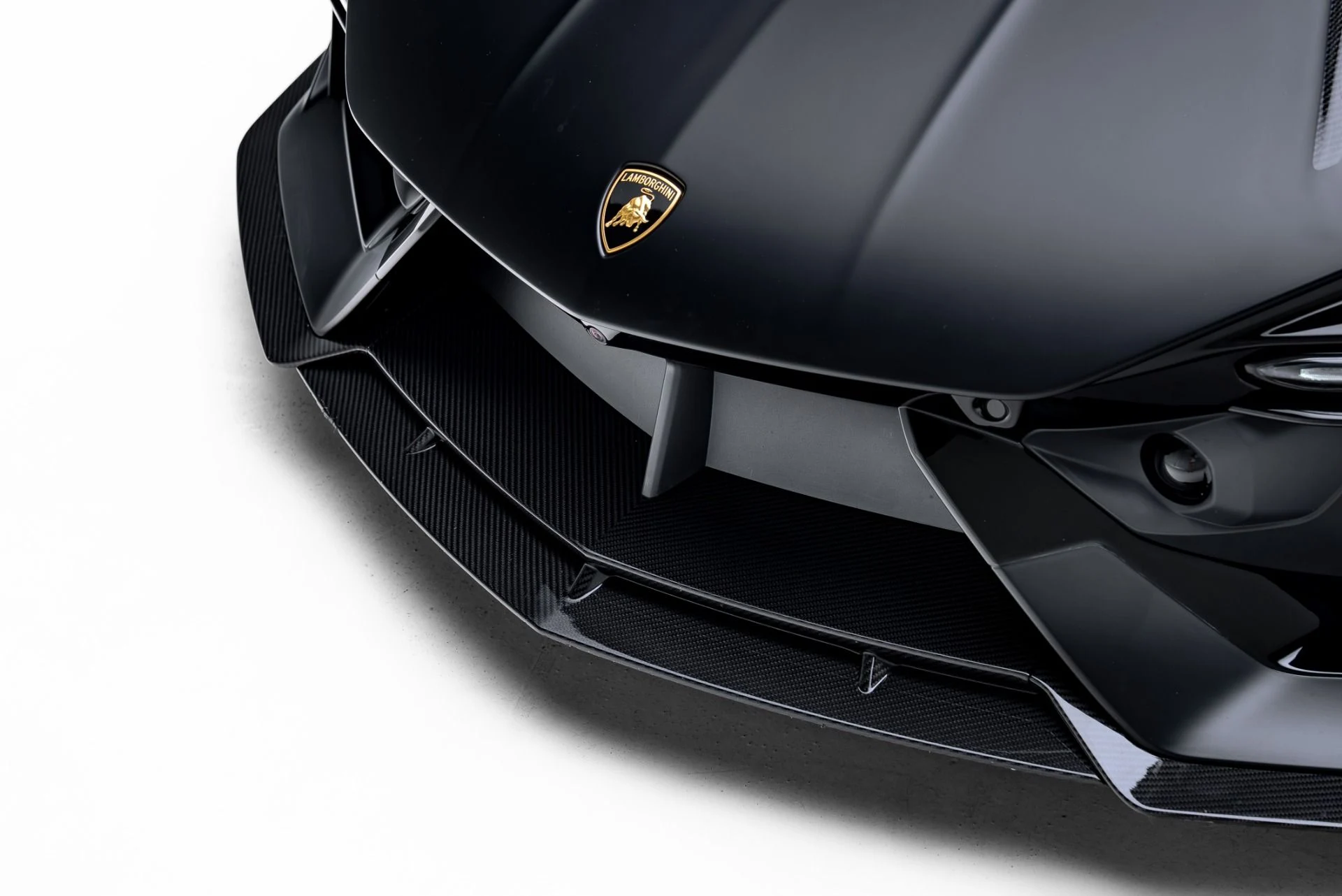 mph026_1010324228_Used_2024_Lamborghini_Revuelto_Mansory_1777411544_f1c1d8fa17