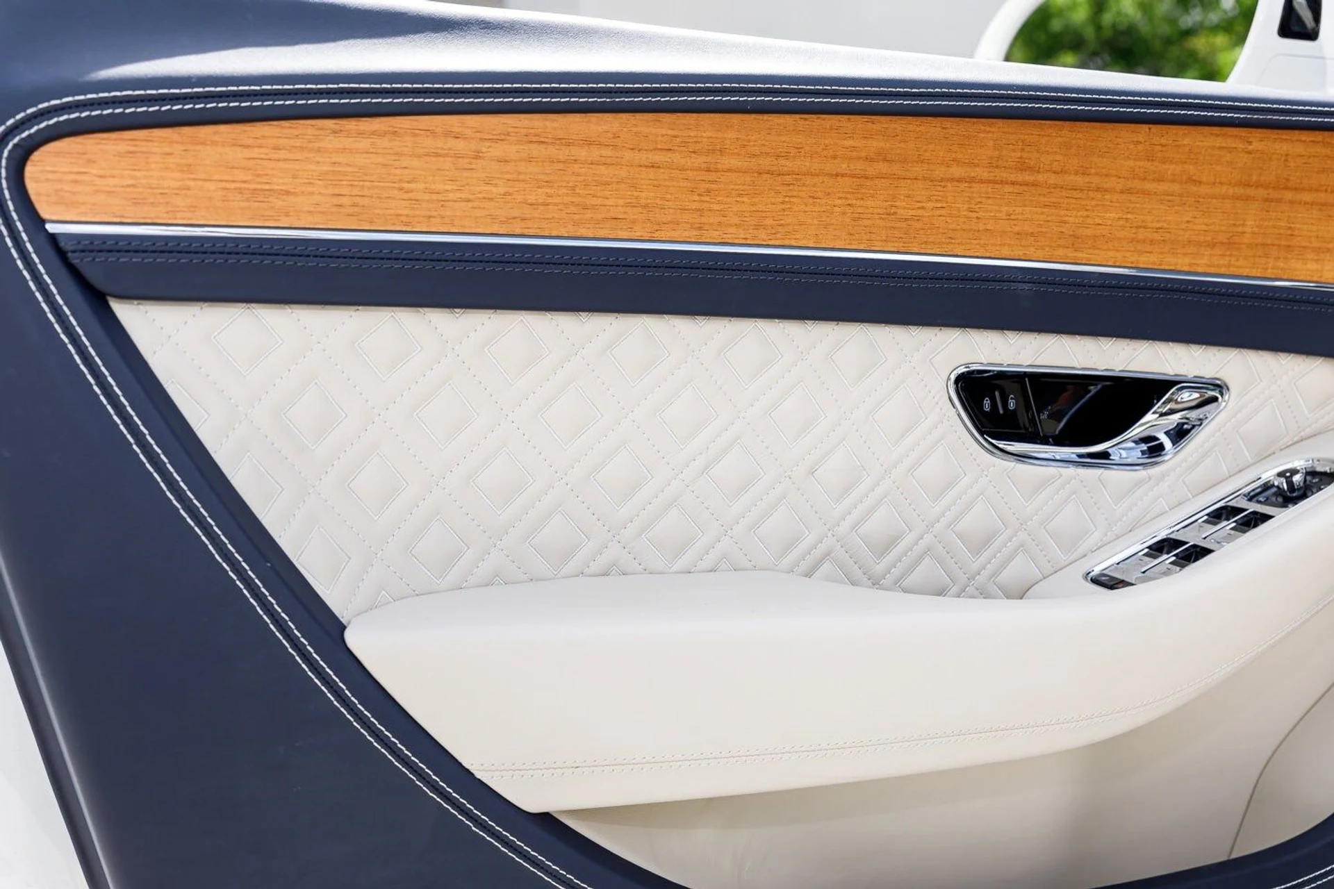 mph026_1010964186_b35376c528c48cb08b1aa5c900cf4593x_7edb9f764b