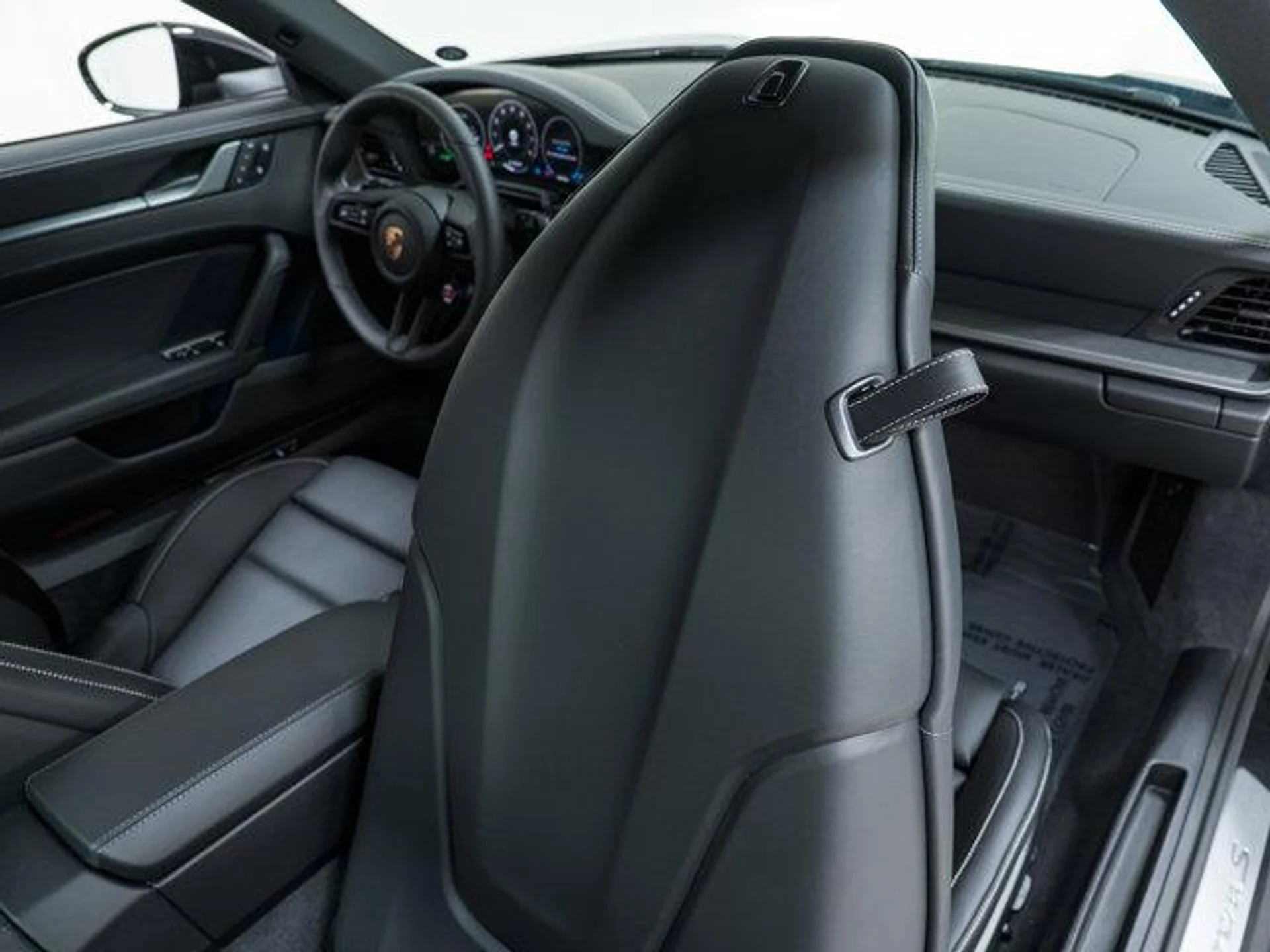 mph026_1011248577_6s_f_Hd_K6_C_Nrmu3fww_N0_Dz_NC_4r_E_241077bcab