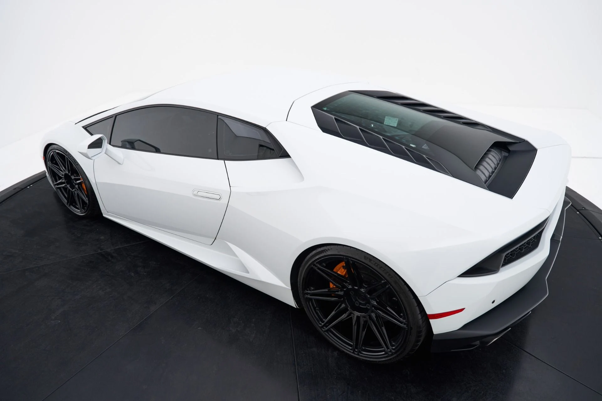 mph026_1016420681_Used_2015_Lamborghini_Huracan_LP_610_4_1792523965_3890d7a454