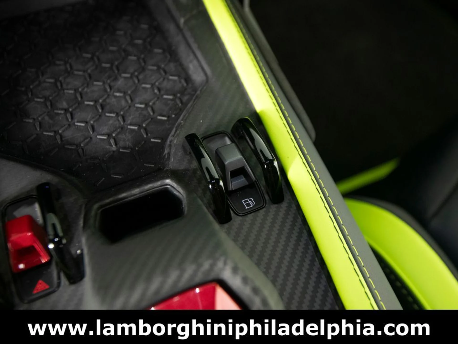 mph026_1016796088_8201d416c121182be0ea7829c8d7700fx_9f59375283