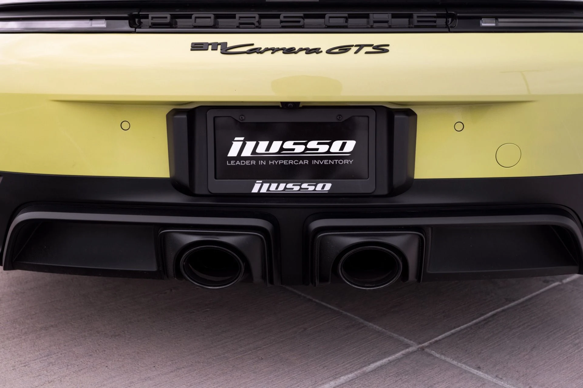 mph026_1016827284_Used_2026_Porsche_911_Carrera_GTS_1775588460_0272892aad