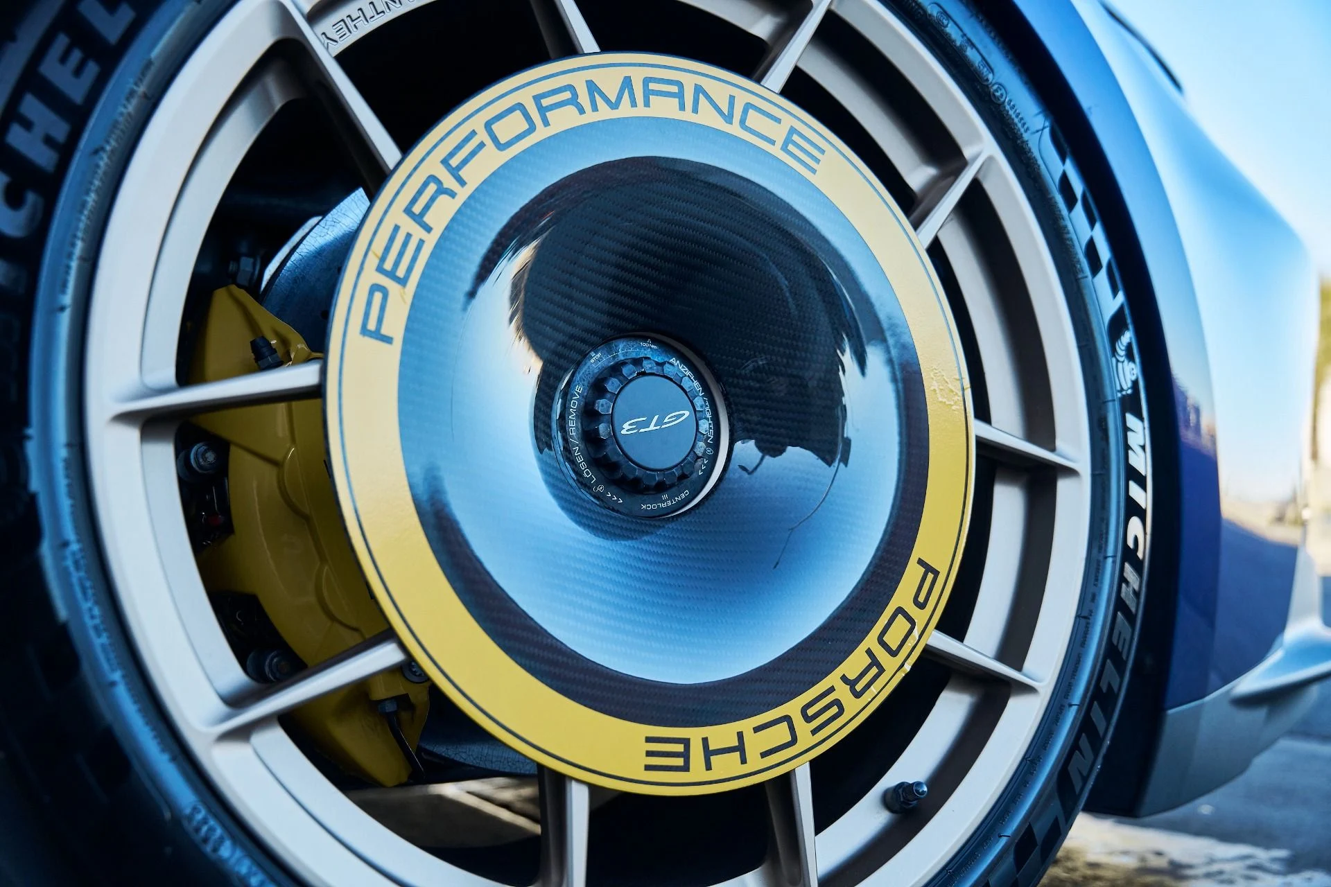 mph026_1019821242_Used_2023_Porsche_911_GT_3_1770166913_8454d3674d