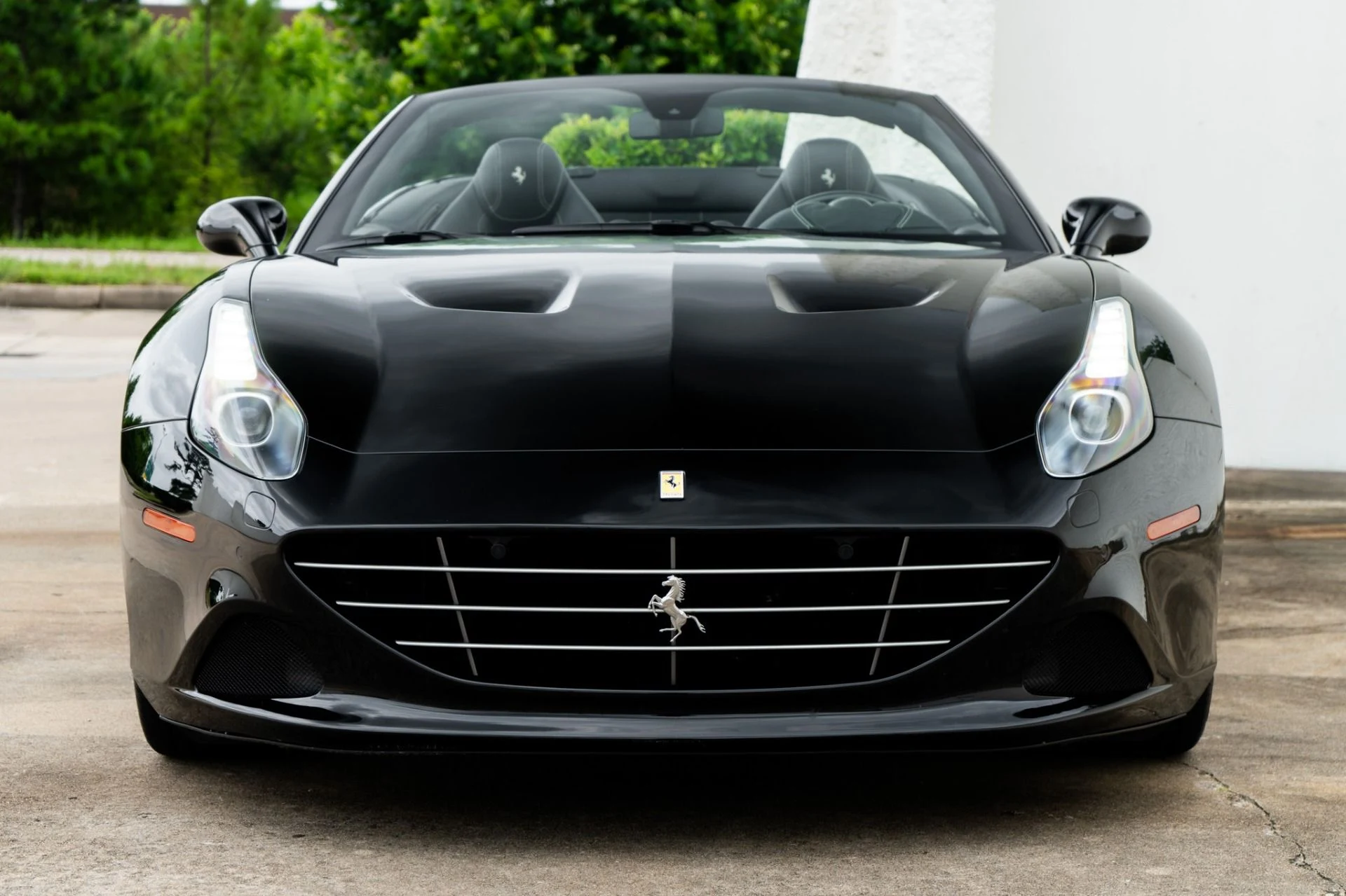 mph026_1020978273_Used_2018_Ferrari_California_T_1781897597_e9ba866fc8