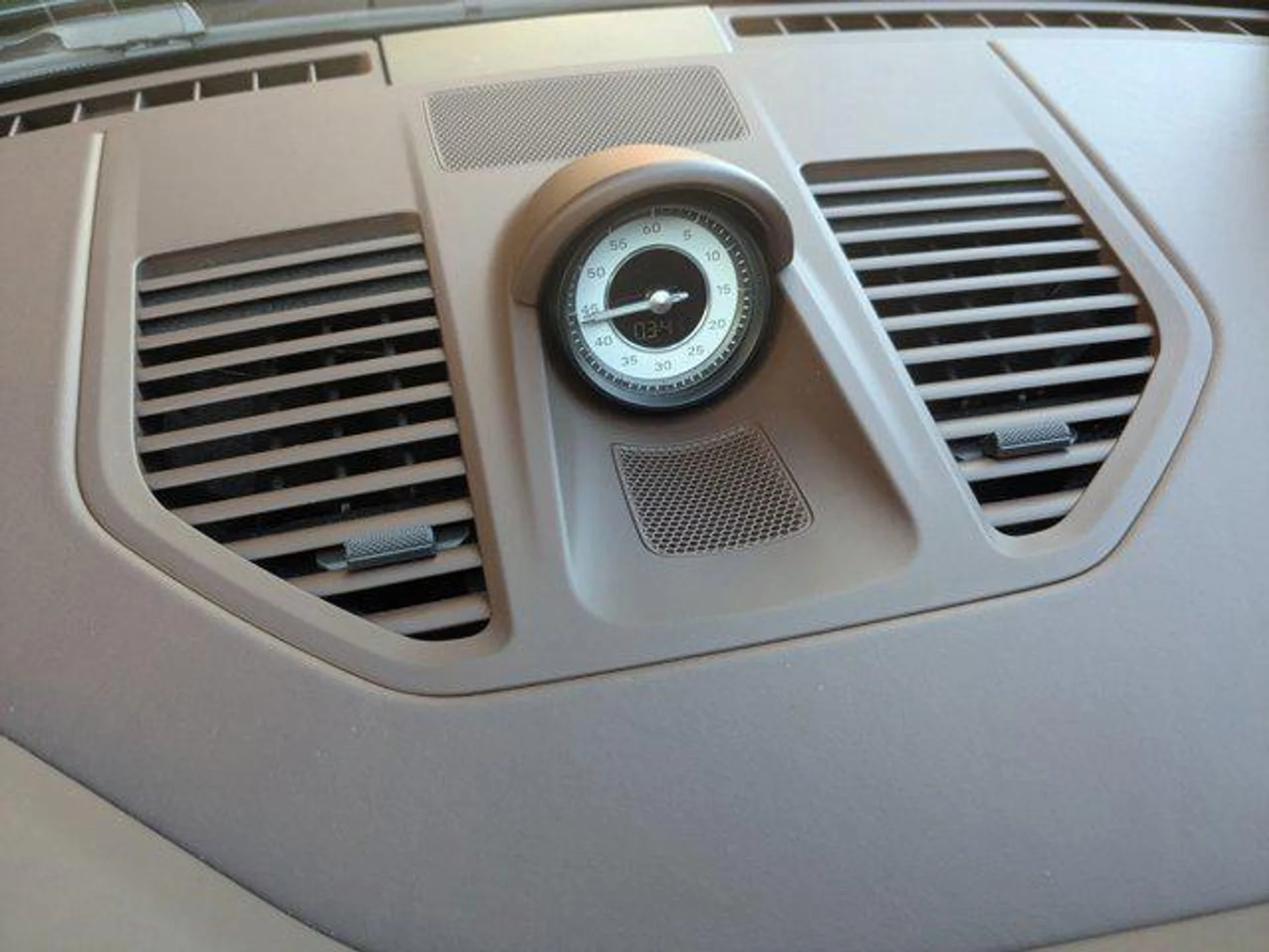 mph026_102581905_u3wk_Cf_Y_Ef_VHR_Hxfex_K86aldi8uw_033bafdc8d