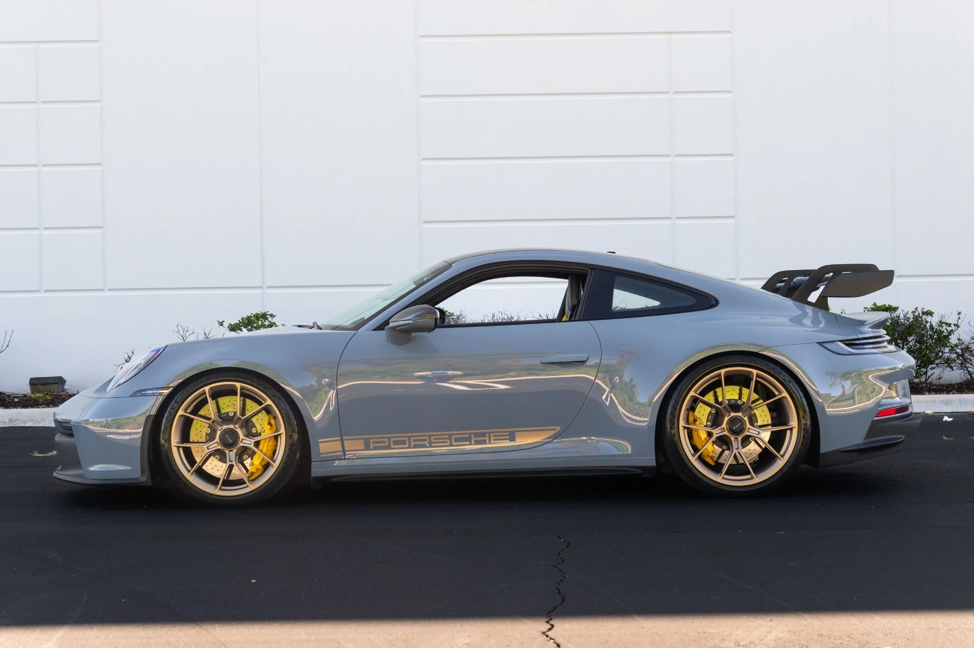 mph026_1031292012_Used_2023_Porsche_911_GT_3_1777402484_ef8c1a5852