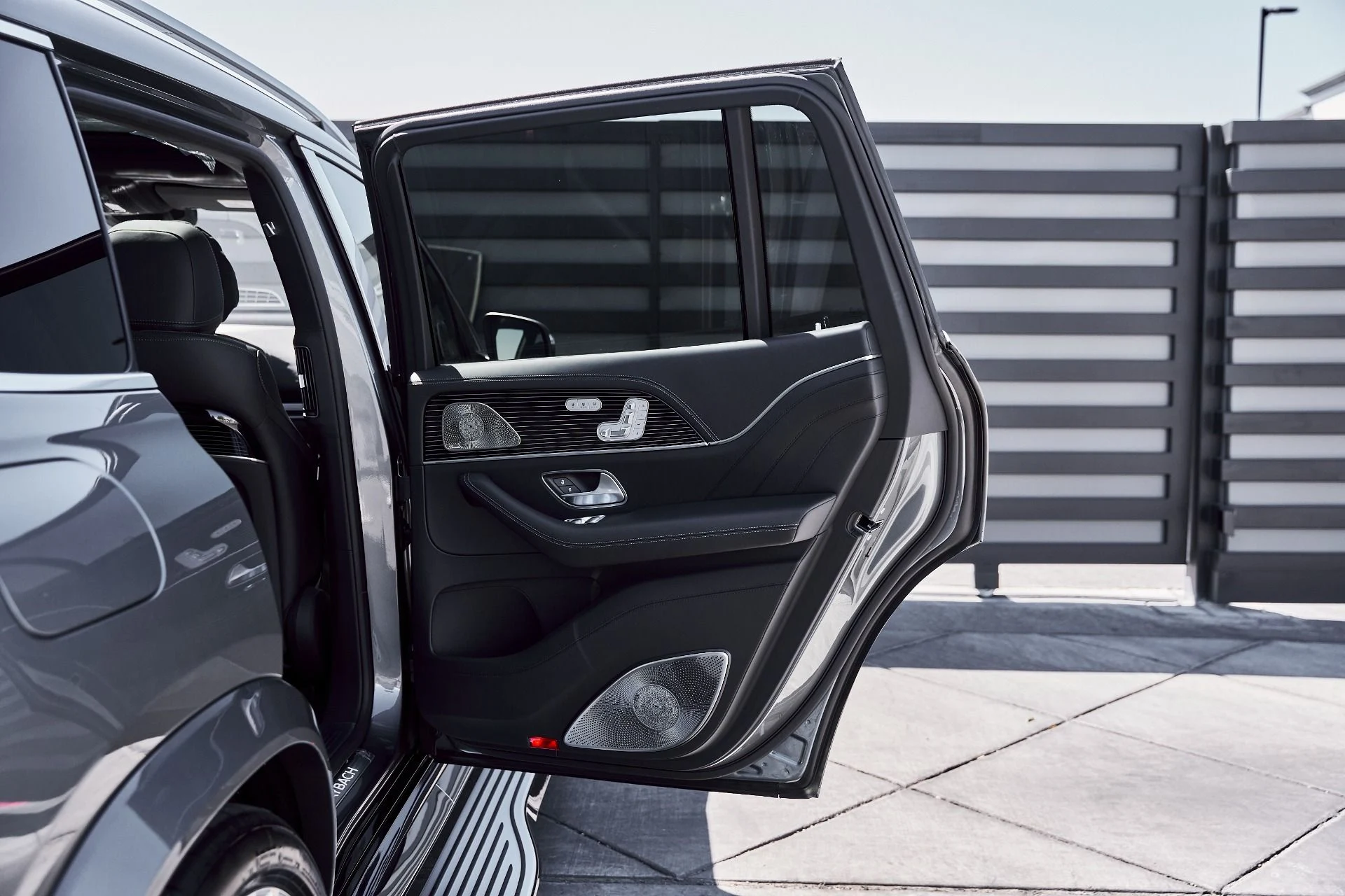 mph026_1031953778_Used_2026_Mercedes_Benz_GLS_Maybach_GLS_600_1776125285_494b2d5790