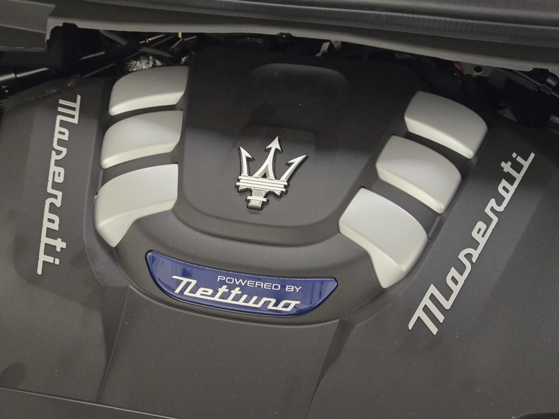 mph026_1035709214_New_2026_Maserati_Grecale_Modena_1789708585_24f156b301