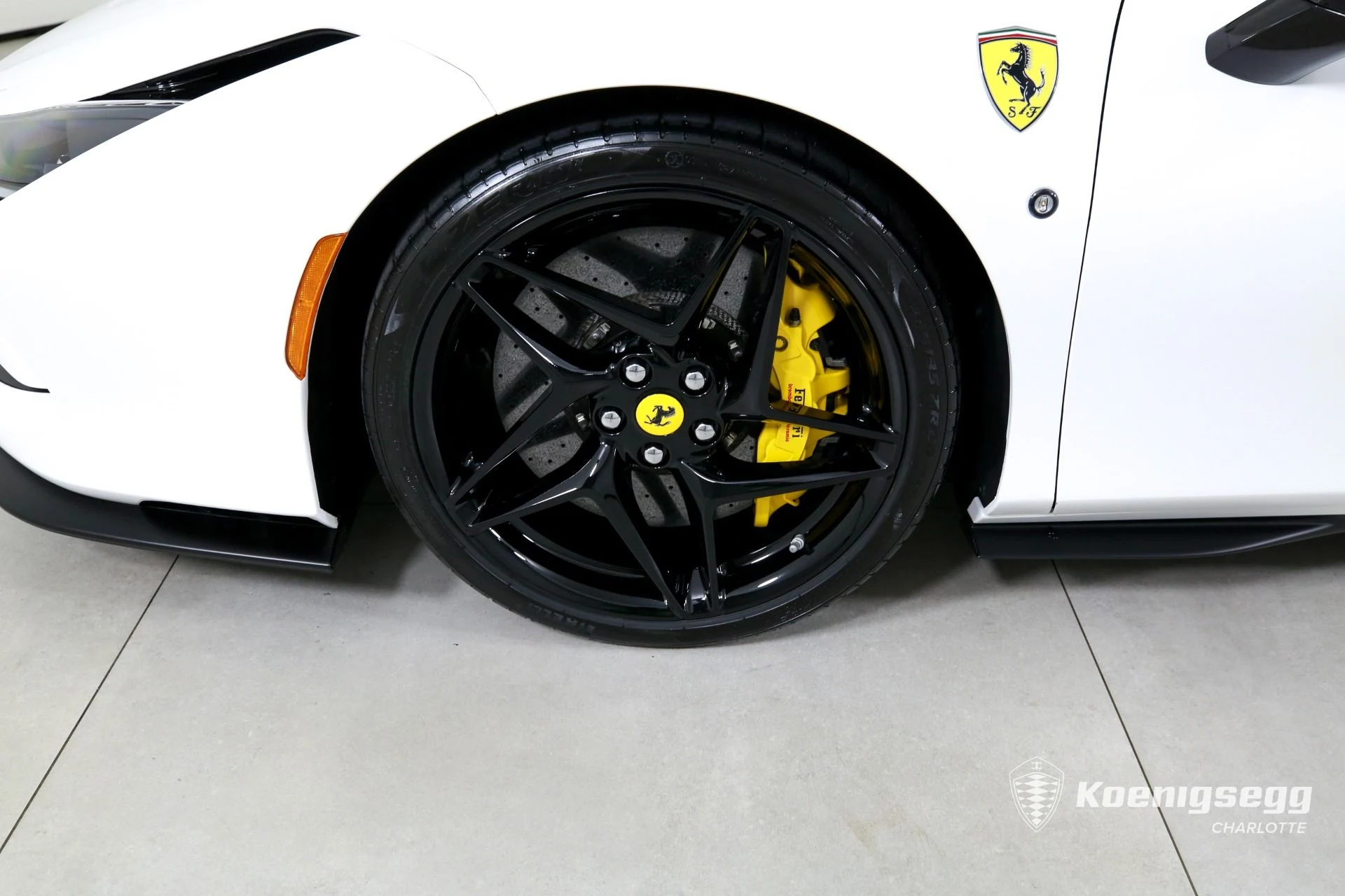 mph026_1036799705_Used_2020_Ferrari_F8_Tributo_1761085808_7fa6c6c324
