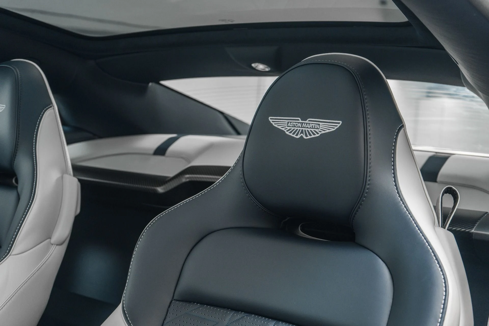 mph026_104054312_Used_2025_Aston_Martin_Vanquish_552_K_MSRP_Titanium_Exhaust_Interior_Carbon_Pack_1772219889_de8f348017