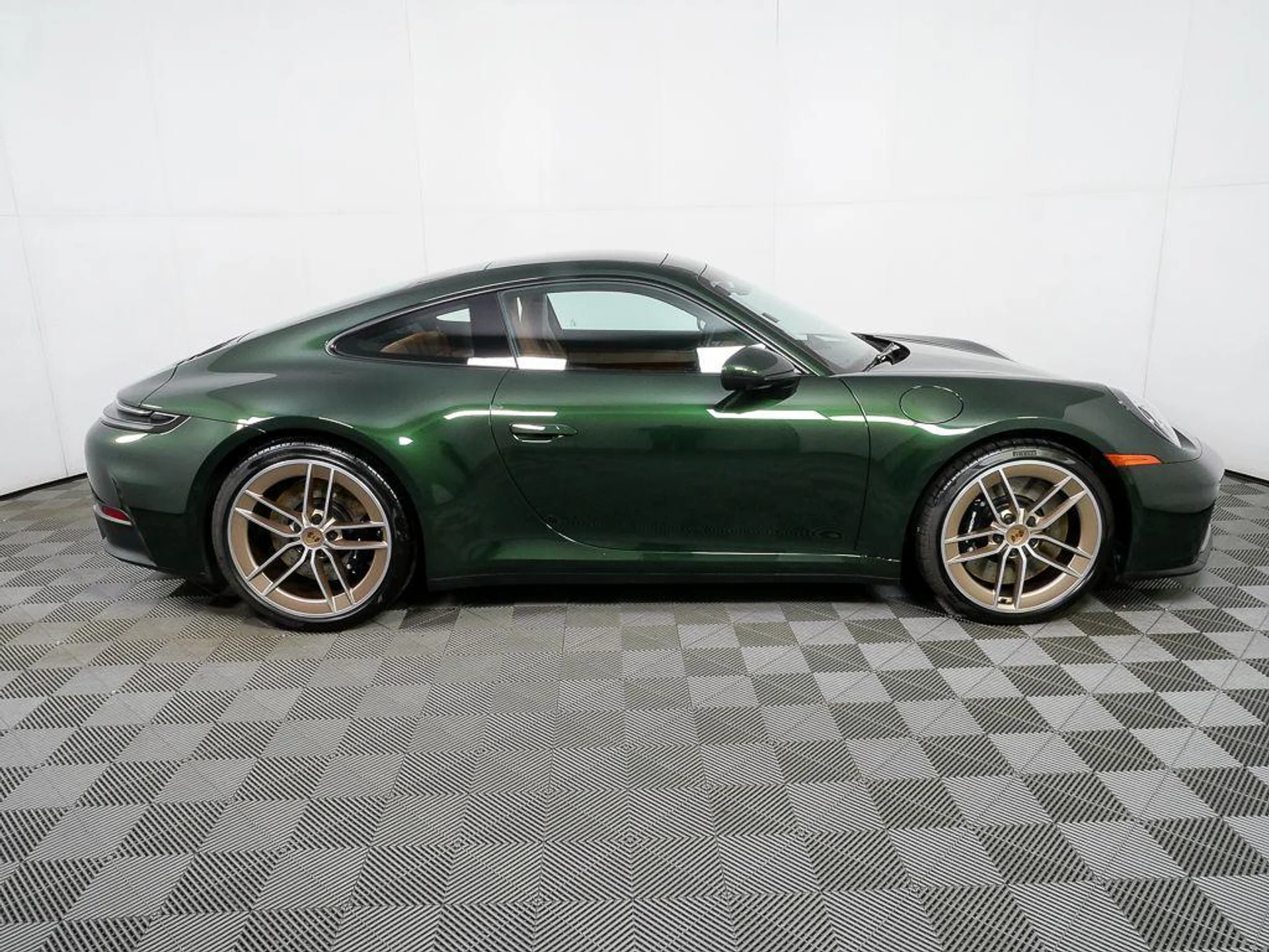 mph026_1040549694_q_F_Njt_YZPS_2n_M3_GOA_V_Wx2_N_Xsj_Ts_68b2c5c7bc