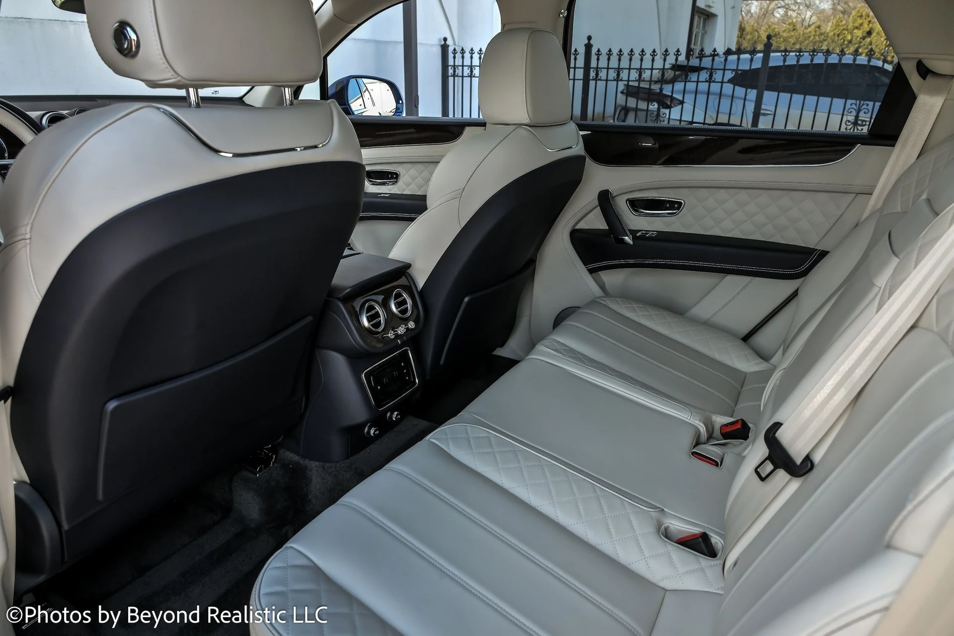 mph026_1046933056_03de4c82f9d554b6c117e46a8aa2ac40x_fd238aa39b