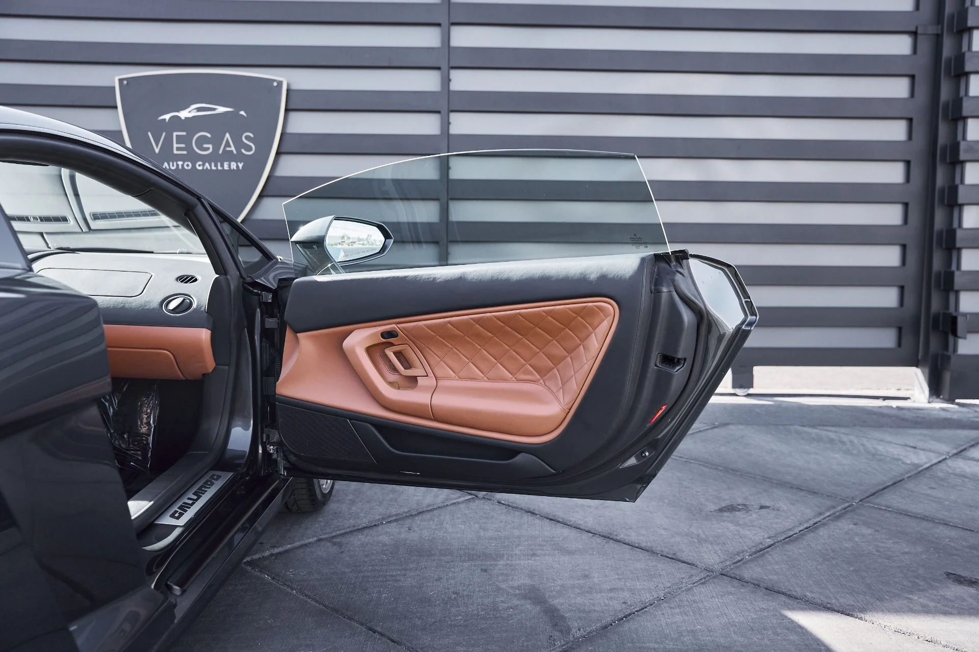 mph026_1052947749_Used_2013_Lamborghini_Gallardo_LP_550_2_1769826993_dc5d740a4d