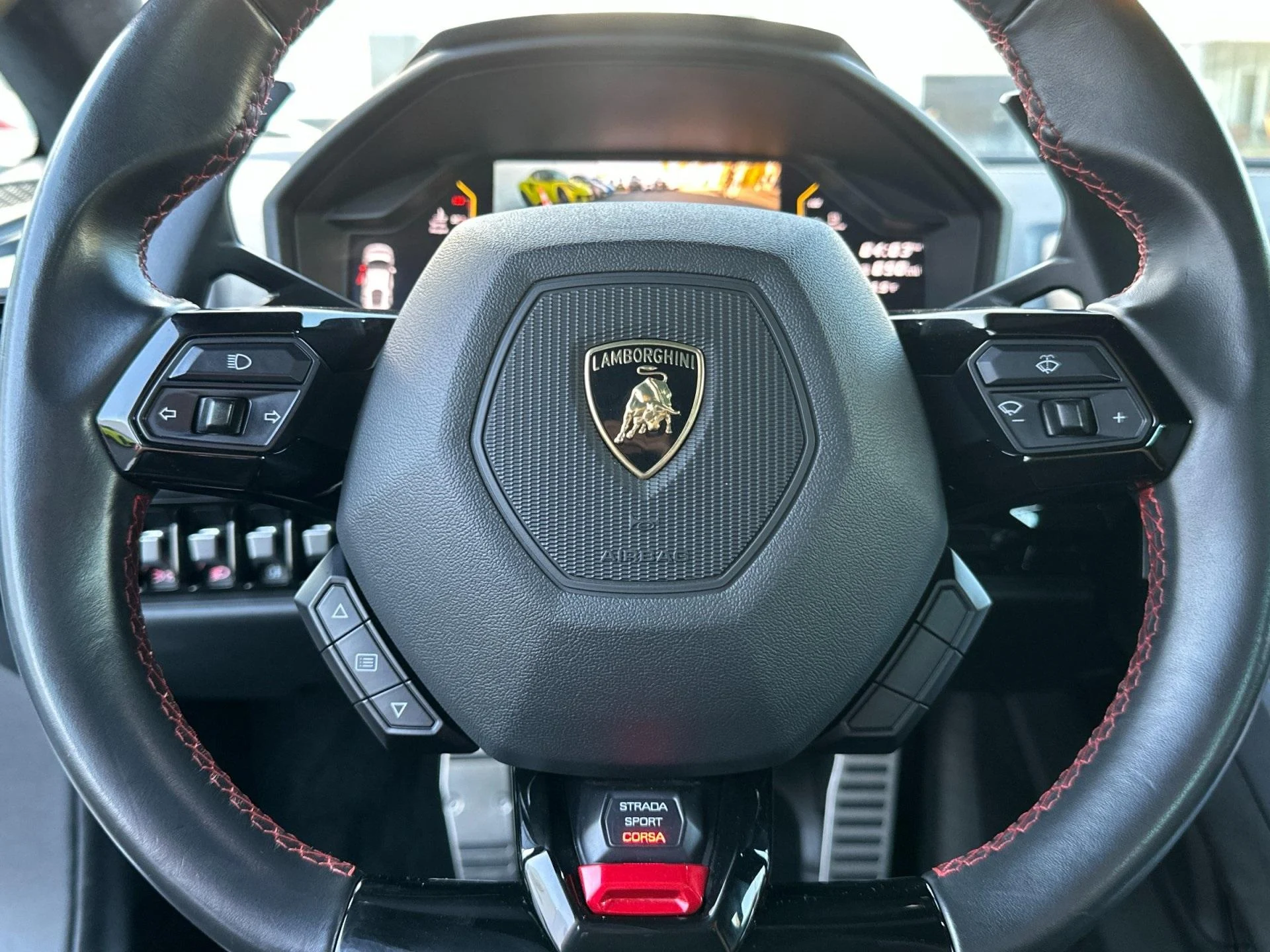 mph026_1059327295_Used_2020_Lamborghini_Huracan_EVO_Selezione_CPO_1762507901_7a94603f7d