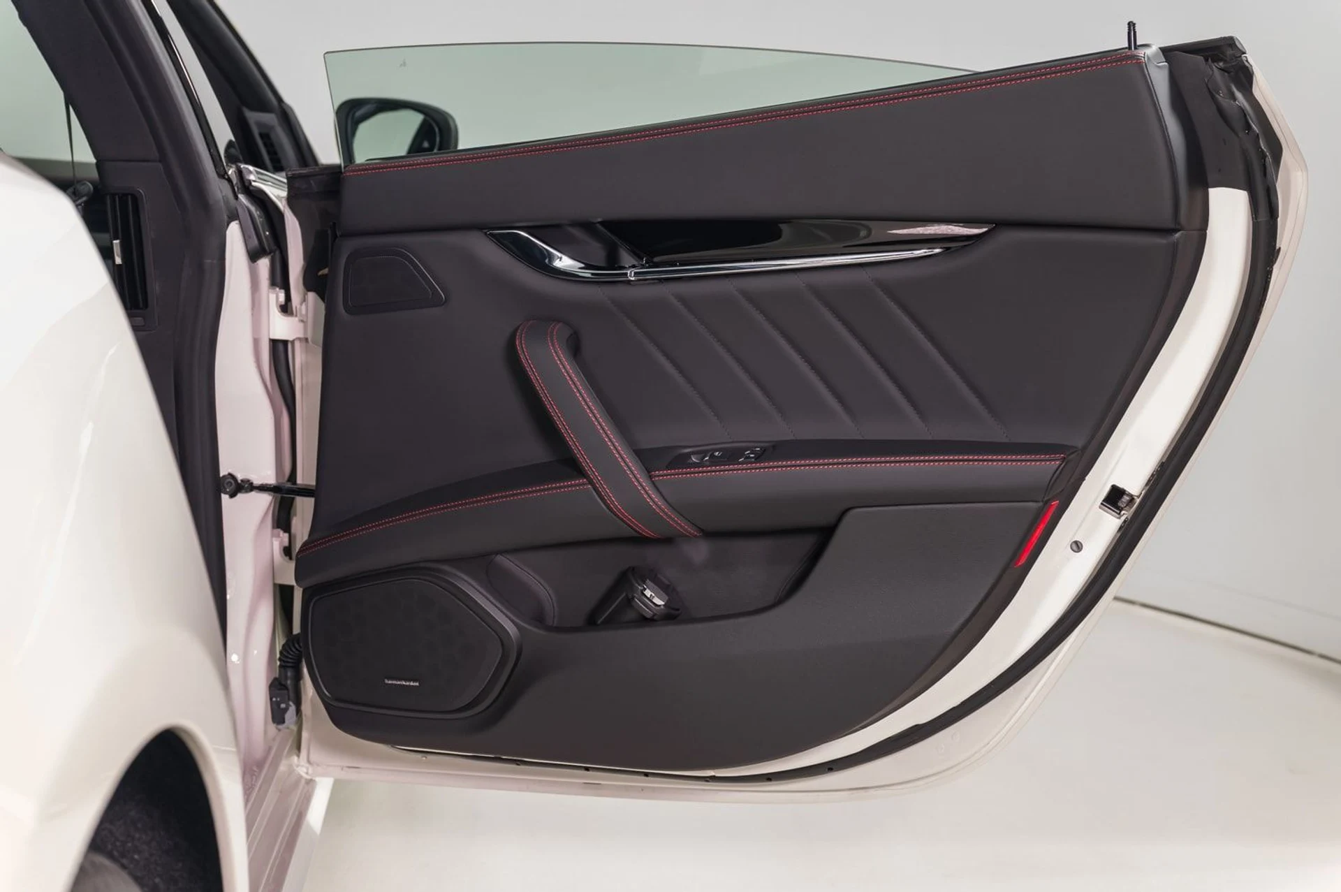 mph026_1065759328_d78be8e1cd7b479bb8429d1bfcba067a_d3dd5bd5f6