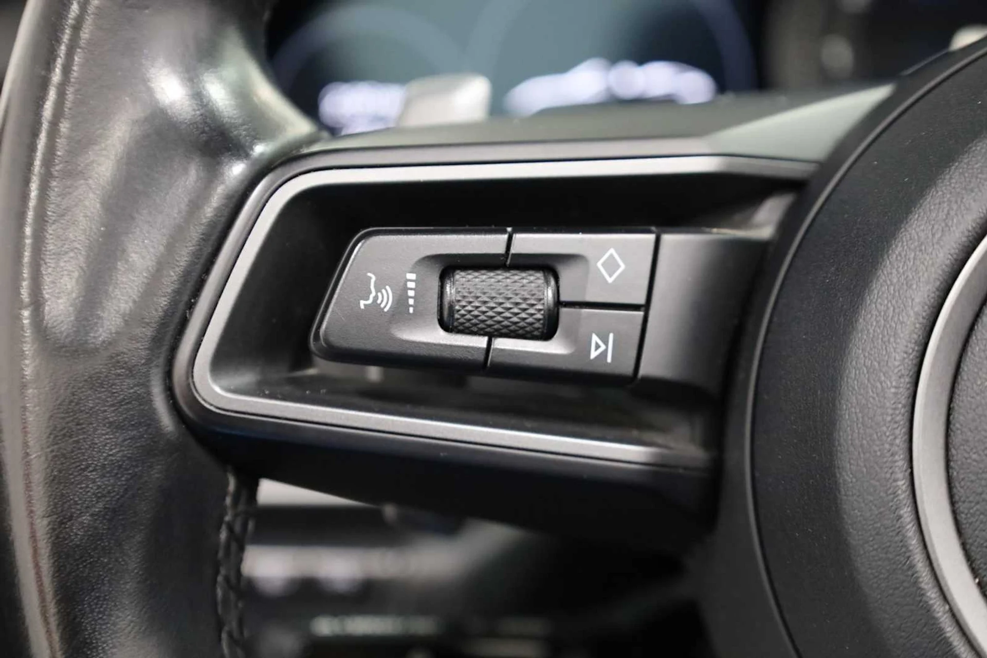 mph026_1070175764_c2a69670cf2283387cc7812606a63f09_c79c3c18d7