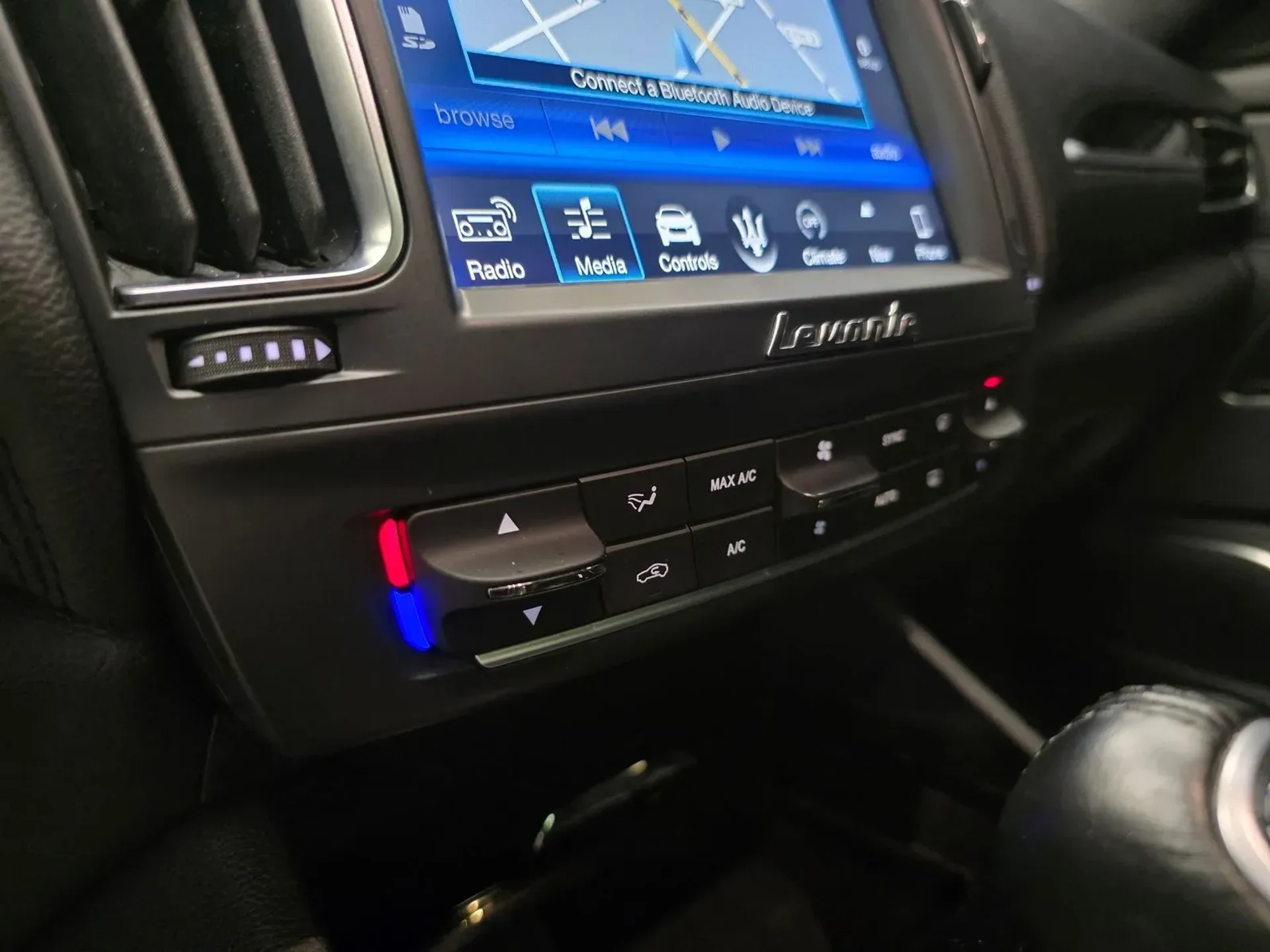 mph026_1071084336_8f21a2e1_6dc0_4a33_8f60_6039ef92ceb5_fa5603e641