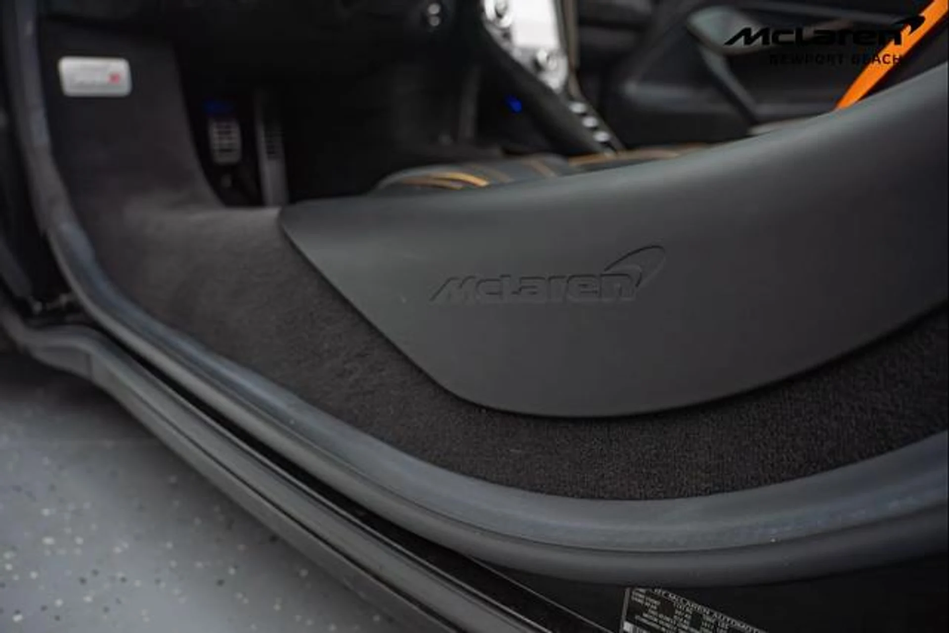 mph026_1079457418_F_Wq_W6eu_S_Gch_Syp_hyb7g_BUHDE_608722ba18