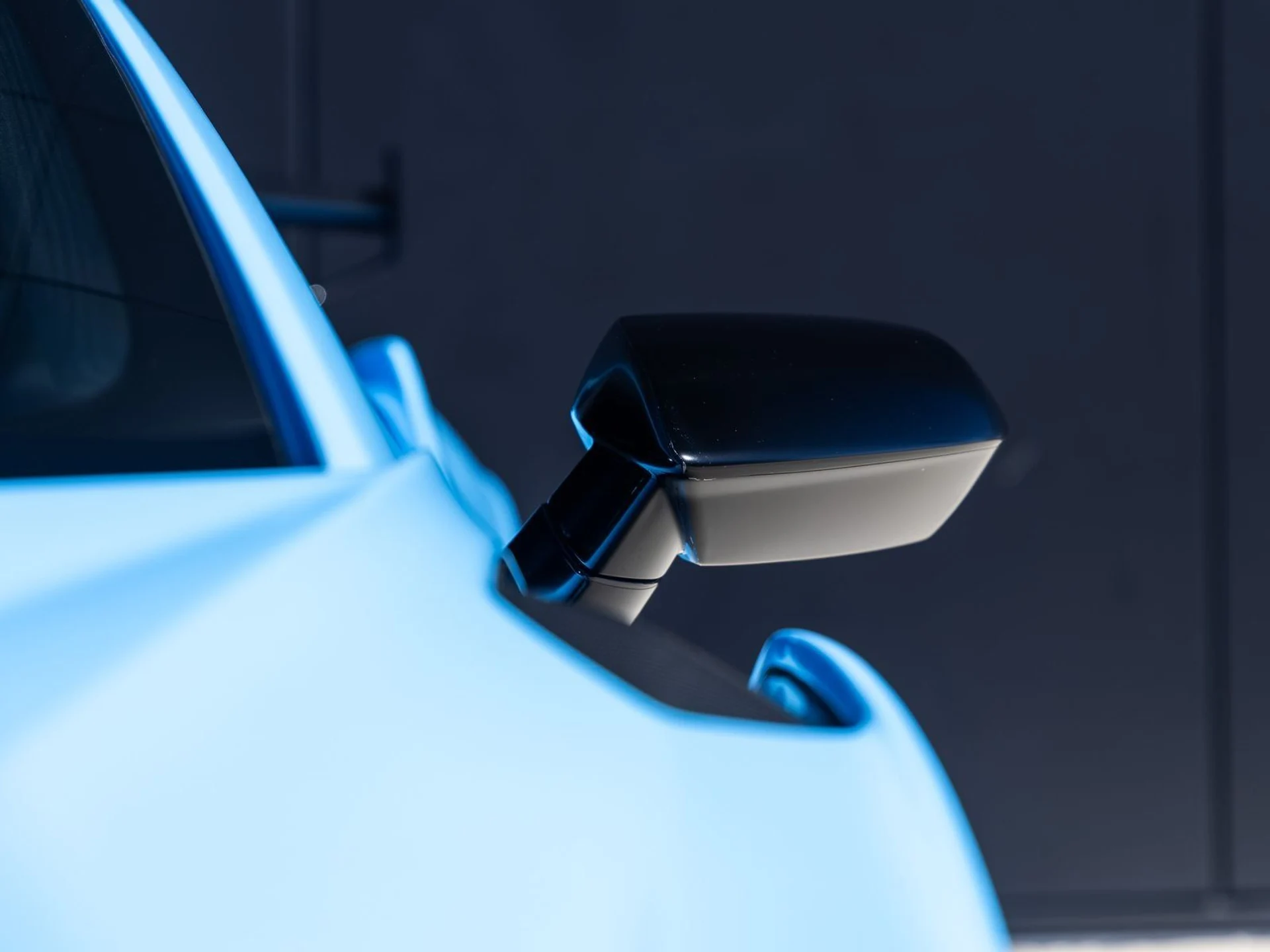 mph026_108396677_27_f56aa100be