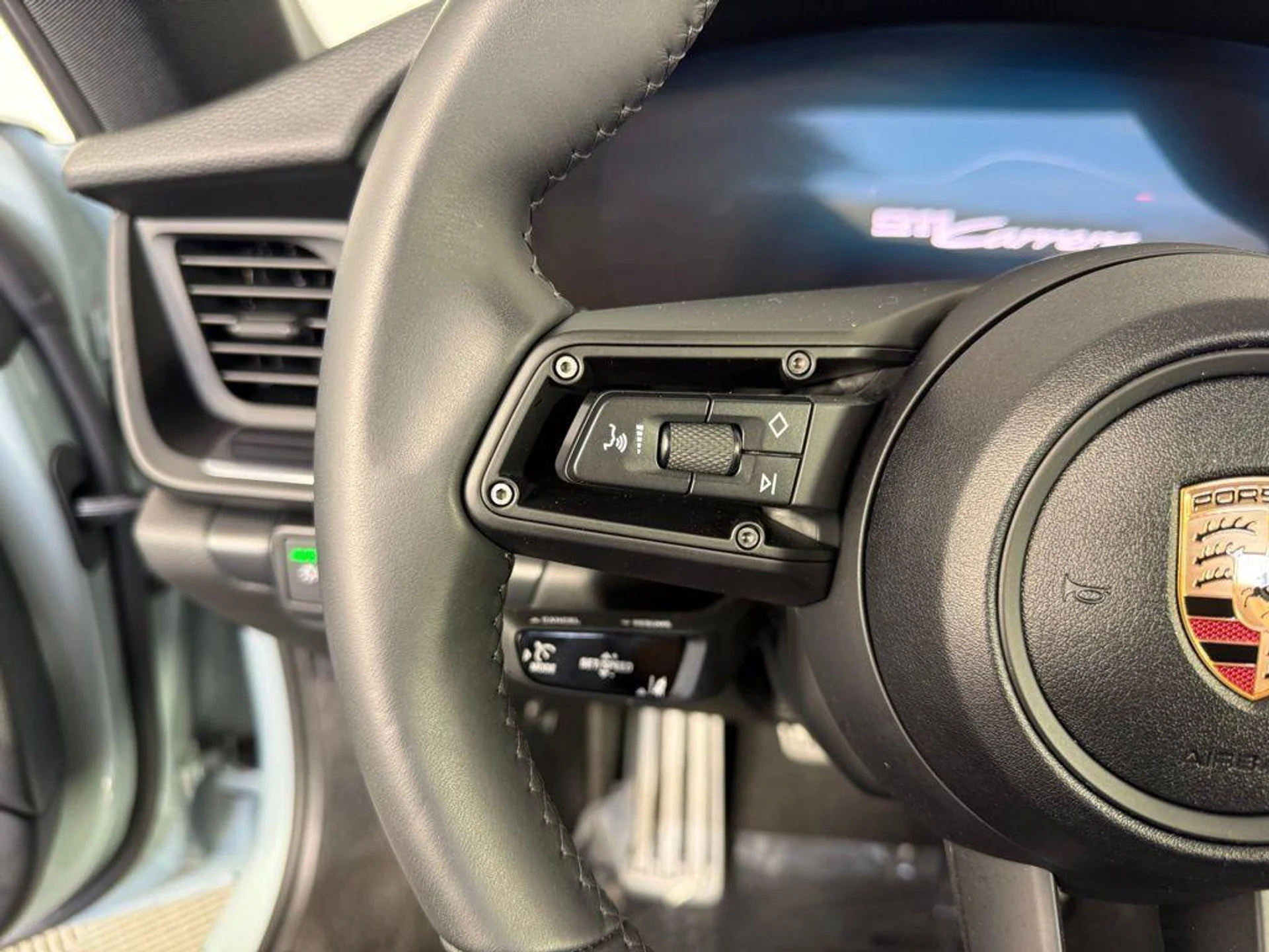 mph026_1105202689_ZHRS_Ne8sm530_E_Fptxric_K_Pi0_56e0b0a426