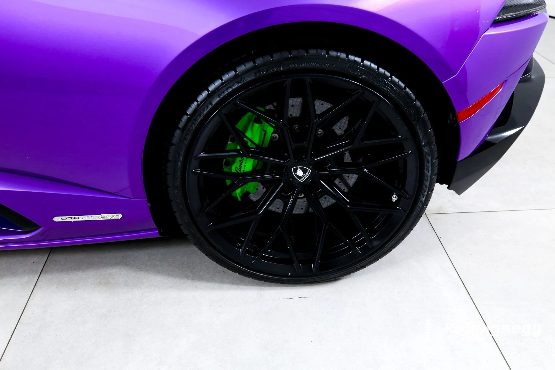 mph026_1122818141_Used_2020_Lamborghini_Huracan_EVO_Spyder_1782837531_6215e68e29