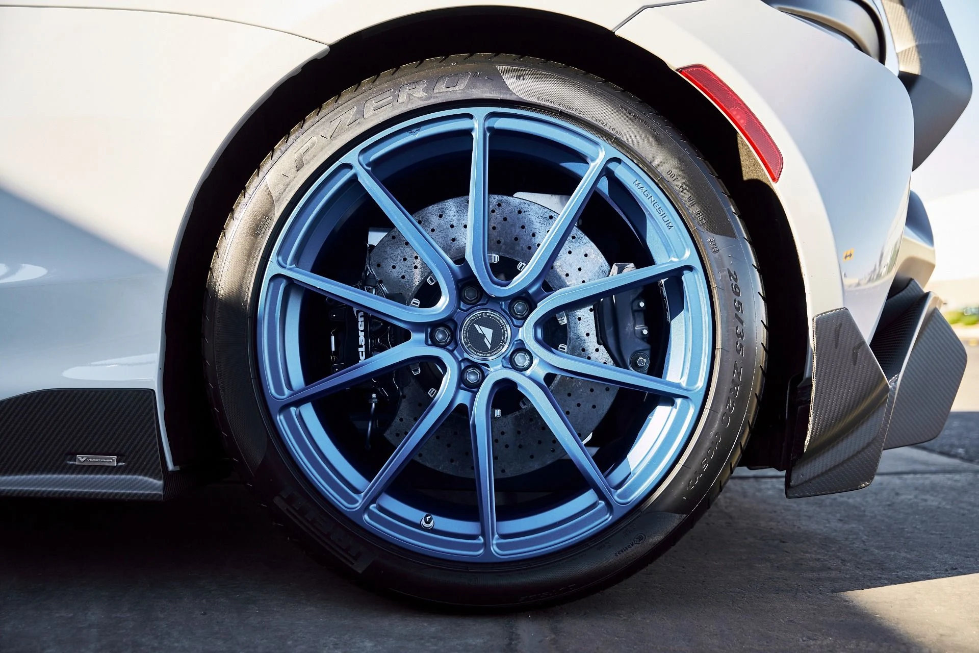 mph026_1123103167_Used_2023_Mc_Laren_Artura_1773773902_4ff3700ac6