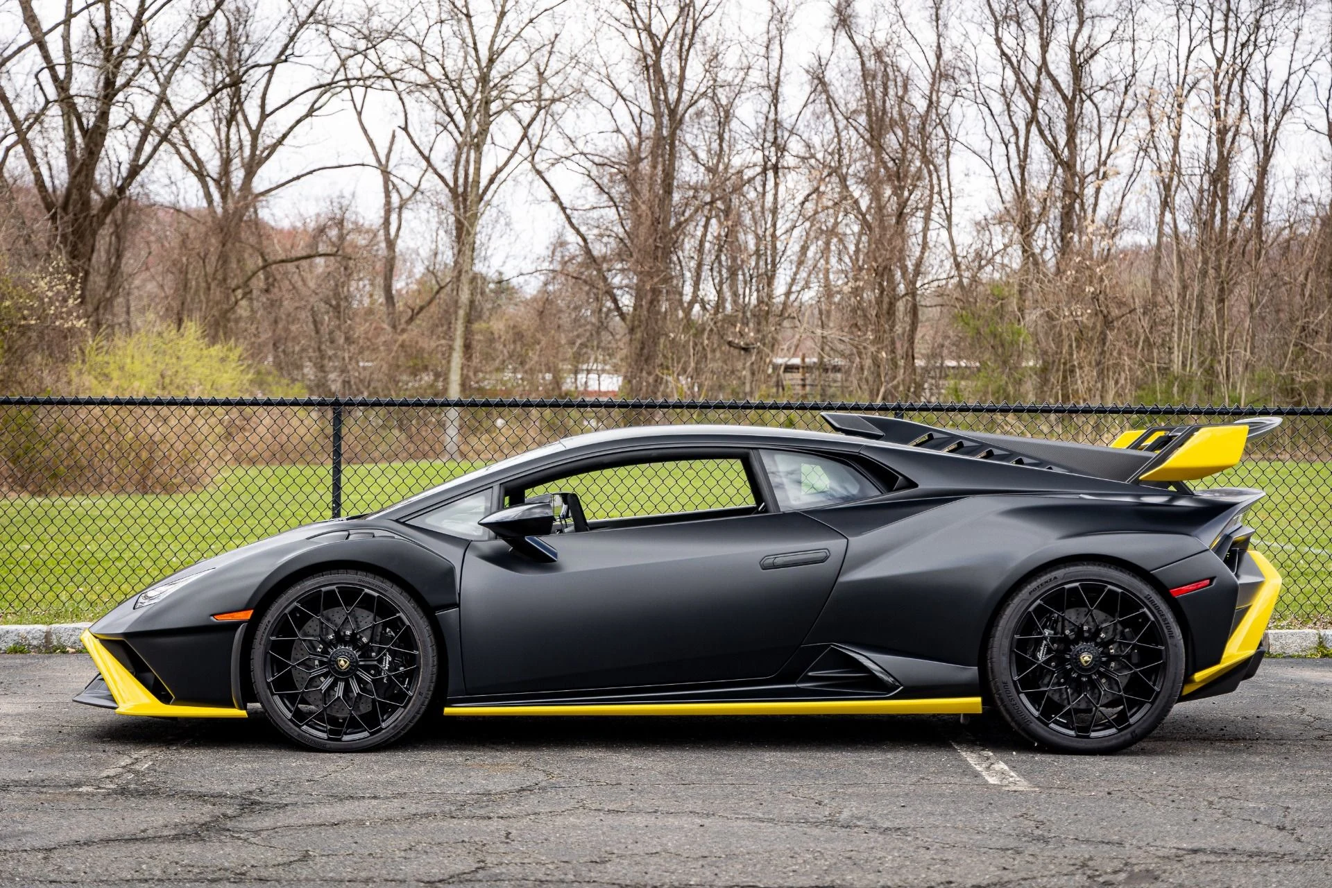 mph026_1125395154_Used_2023_Lamborghini_Huracan_STO_1724257778_39cfdd81d1