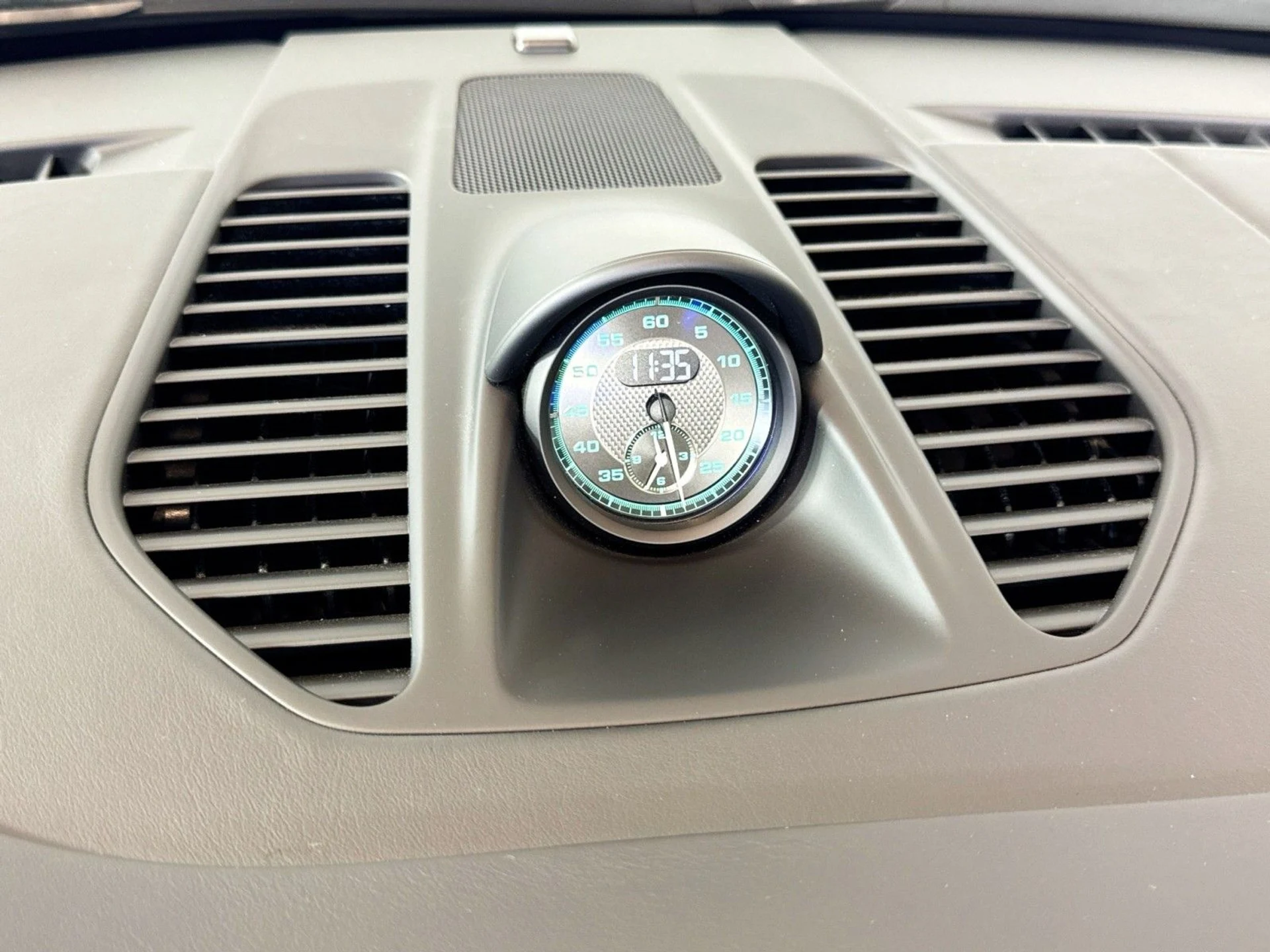 mph026_1129318323_d1ab0096a80838d70508398e253effd9_b0c19ab893