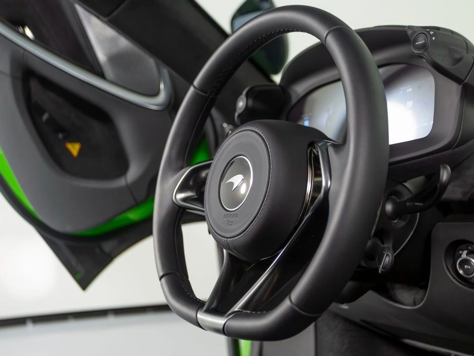 mph026_1129521474_d341d0024f59fac83a97dd16a91ddf39x_26045697fc