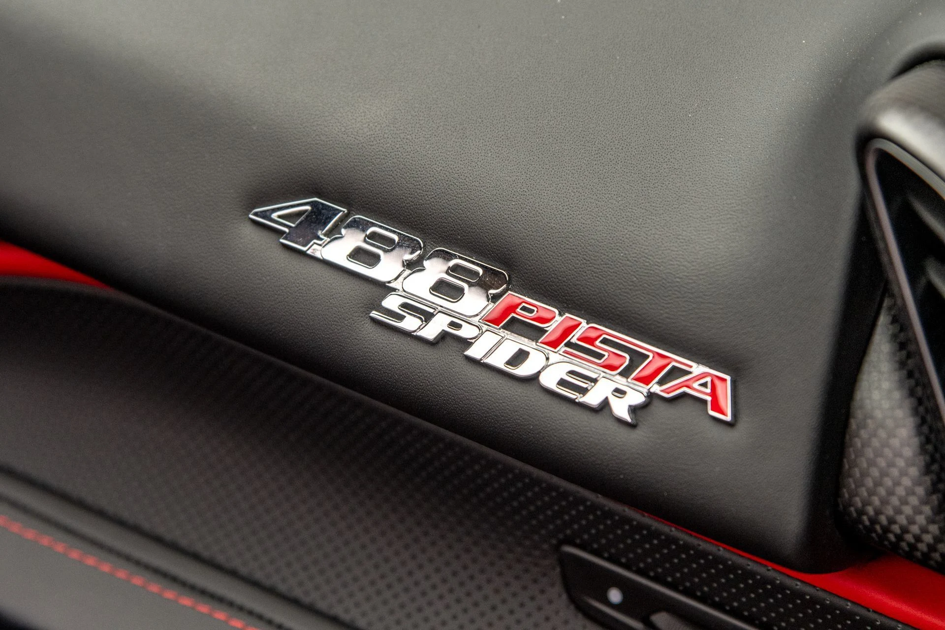 mph026_1130214548_d23f5358ac92486ea29db25274fd9363_1a1d77f81c