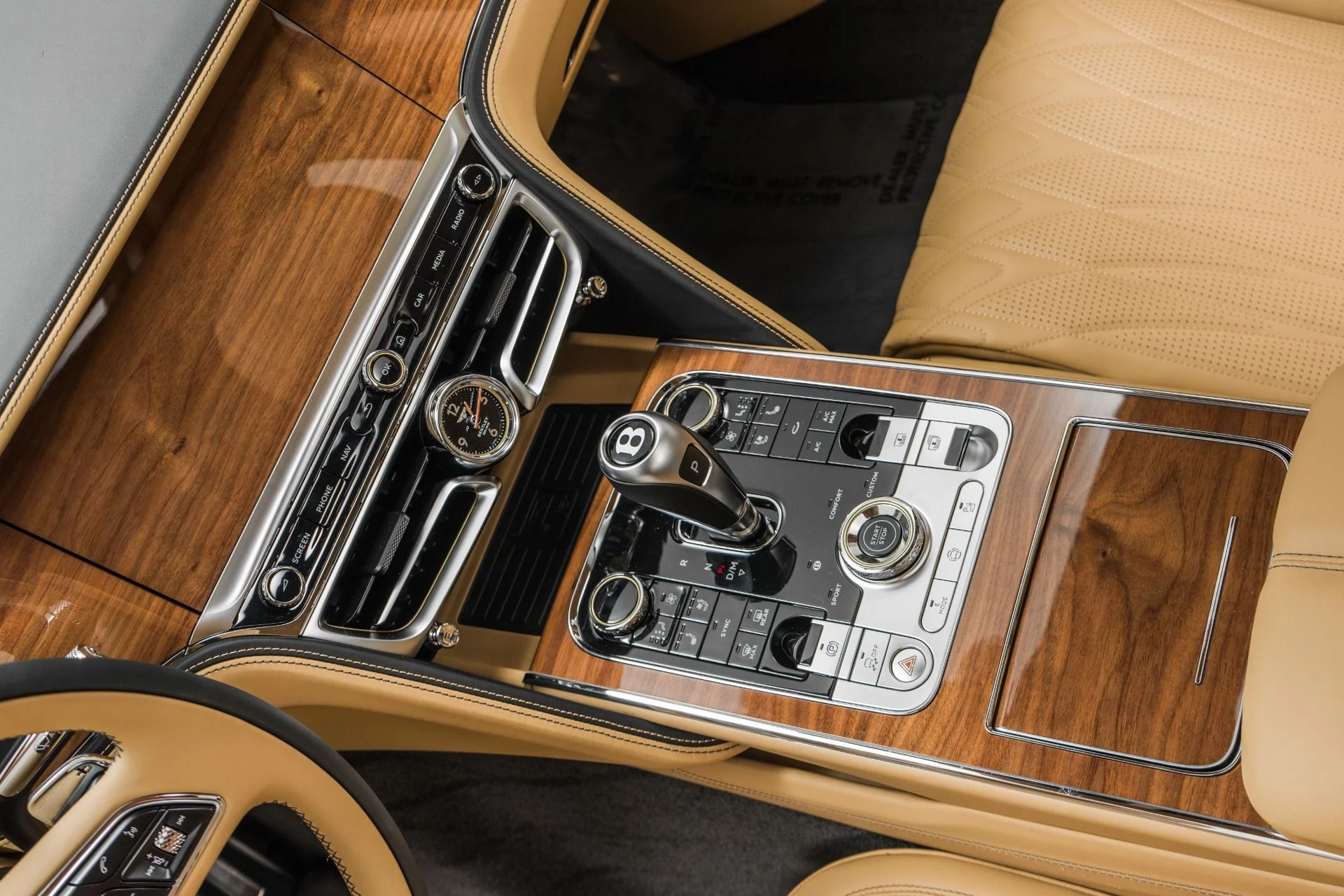 mph026_1145715184_Used_2026_Bentley_Flying_Spur_Azure_1772059089_e4e6d67603