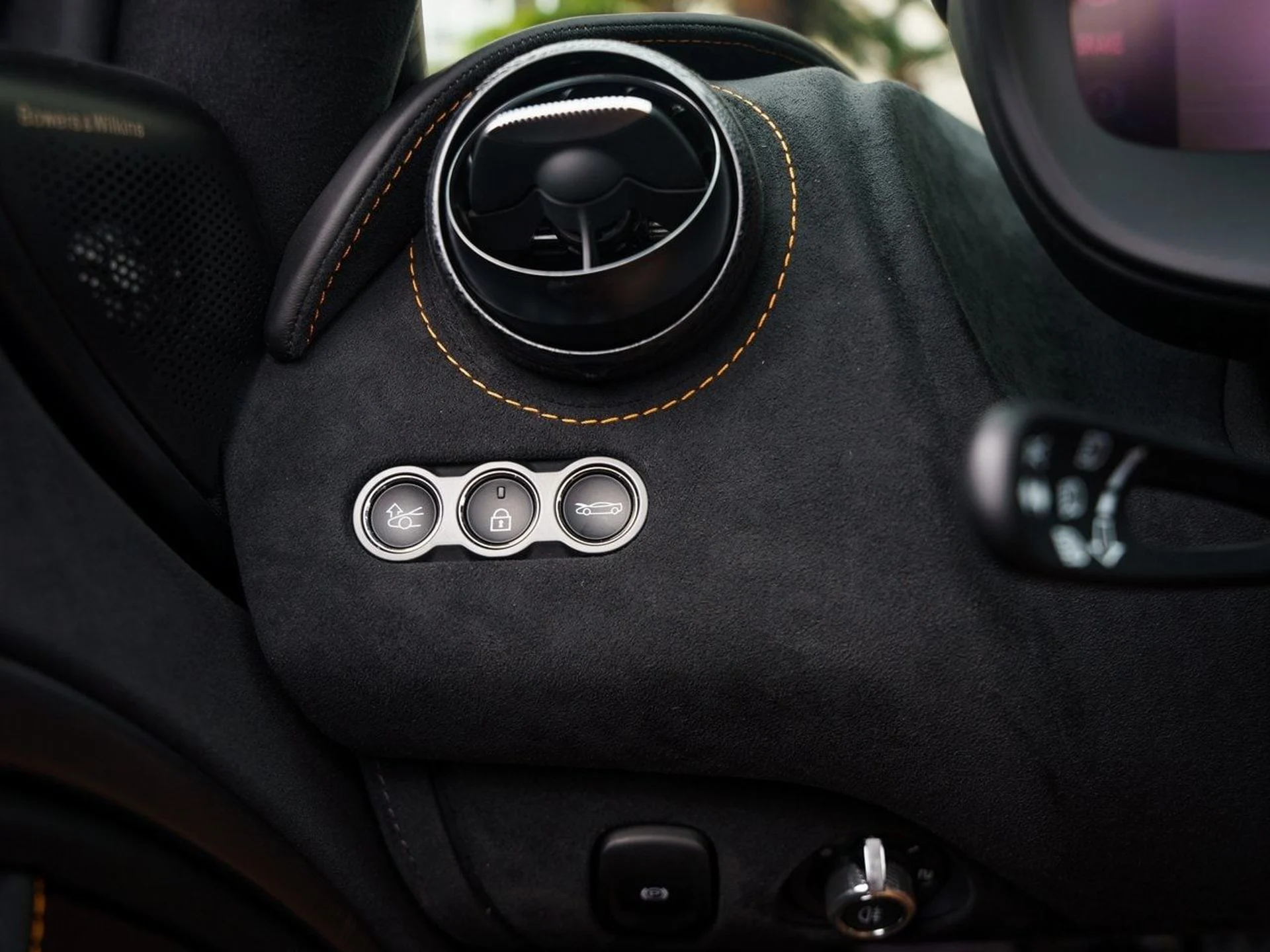 mph026_1149270183_8c5237466d6bccc2977fbdcf47c39758x_3492b7714b