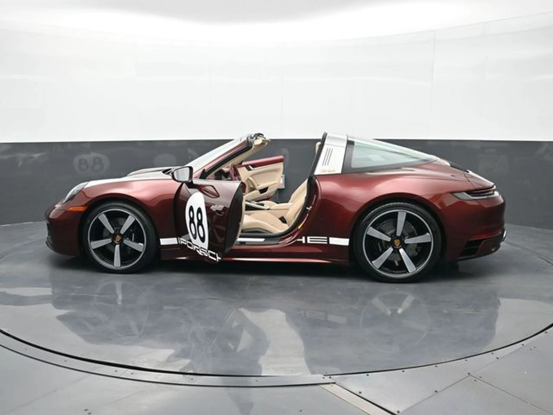 mph026_1153045176_2be50278fc5391441a5ca6d759b51740x_35071155c0