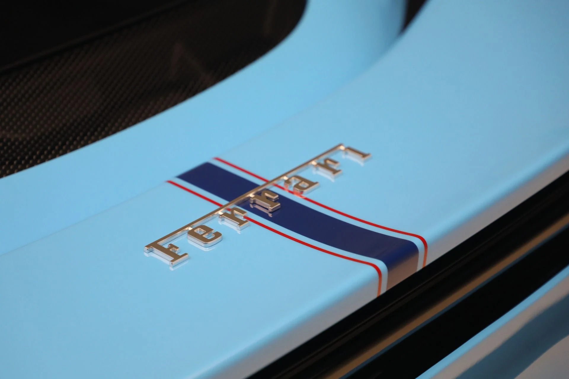 mph026_116340145_Used_2025_Ferrari_296_GTS_1784838134_8a11d2cc4a