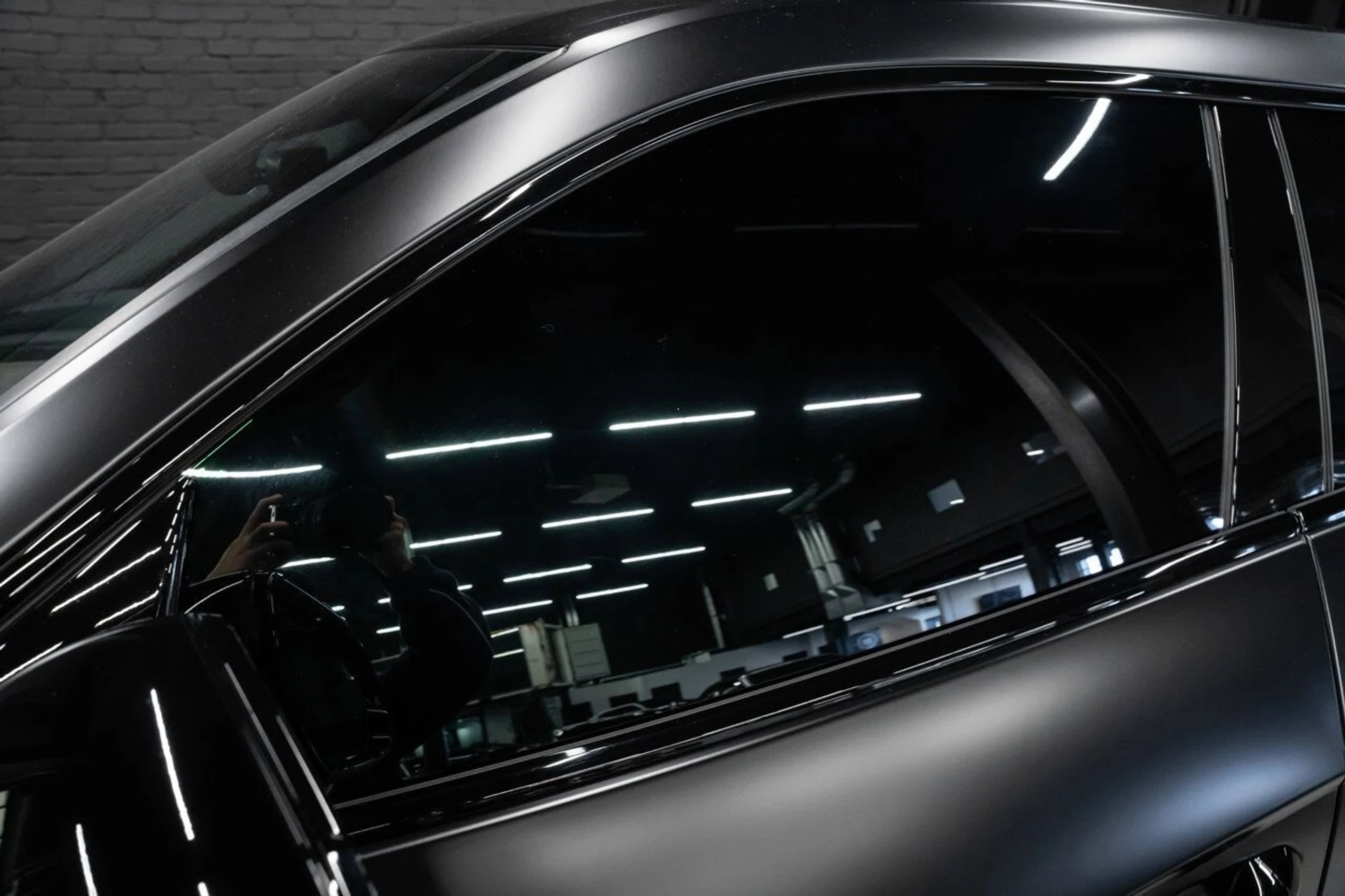 mph026_1167660843_lamborghini_urus_2023_99b0927d9d