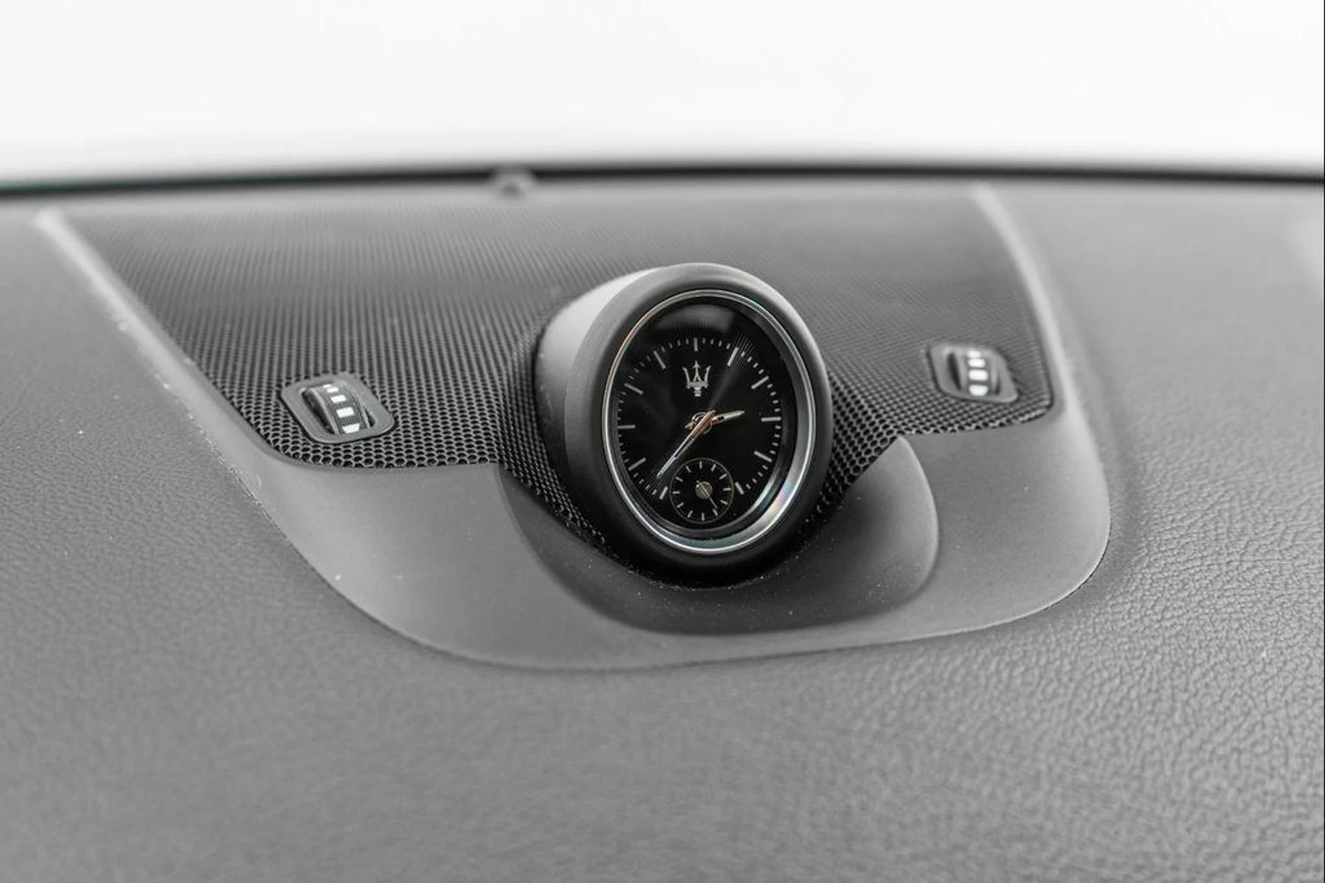 mph026_1171661448_Fk_Oam_A_Ohr_E_Eu_TR_Mpw_P_Njqv73_Xs_A_4eec7e6656