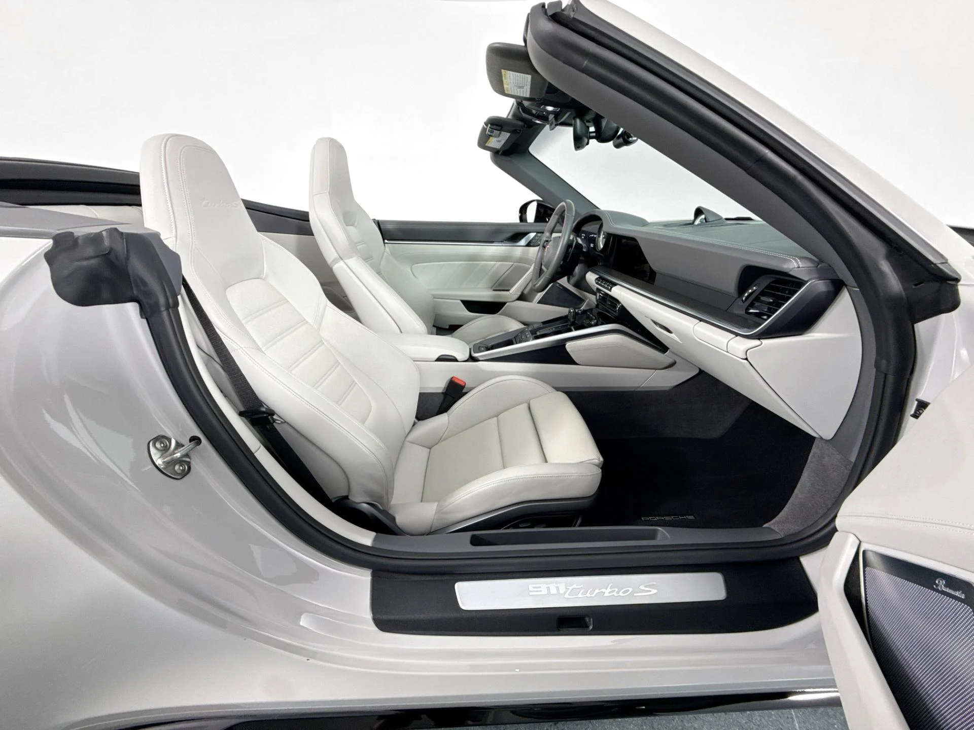 mph026_1180547959_Used_2025_Porsche_911_Turbo_S_1785281643_515a02d997