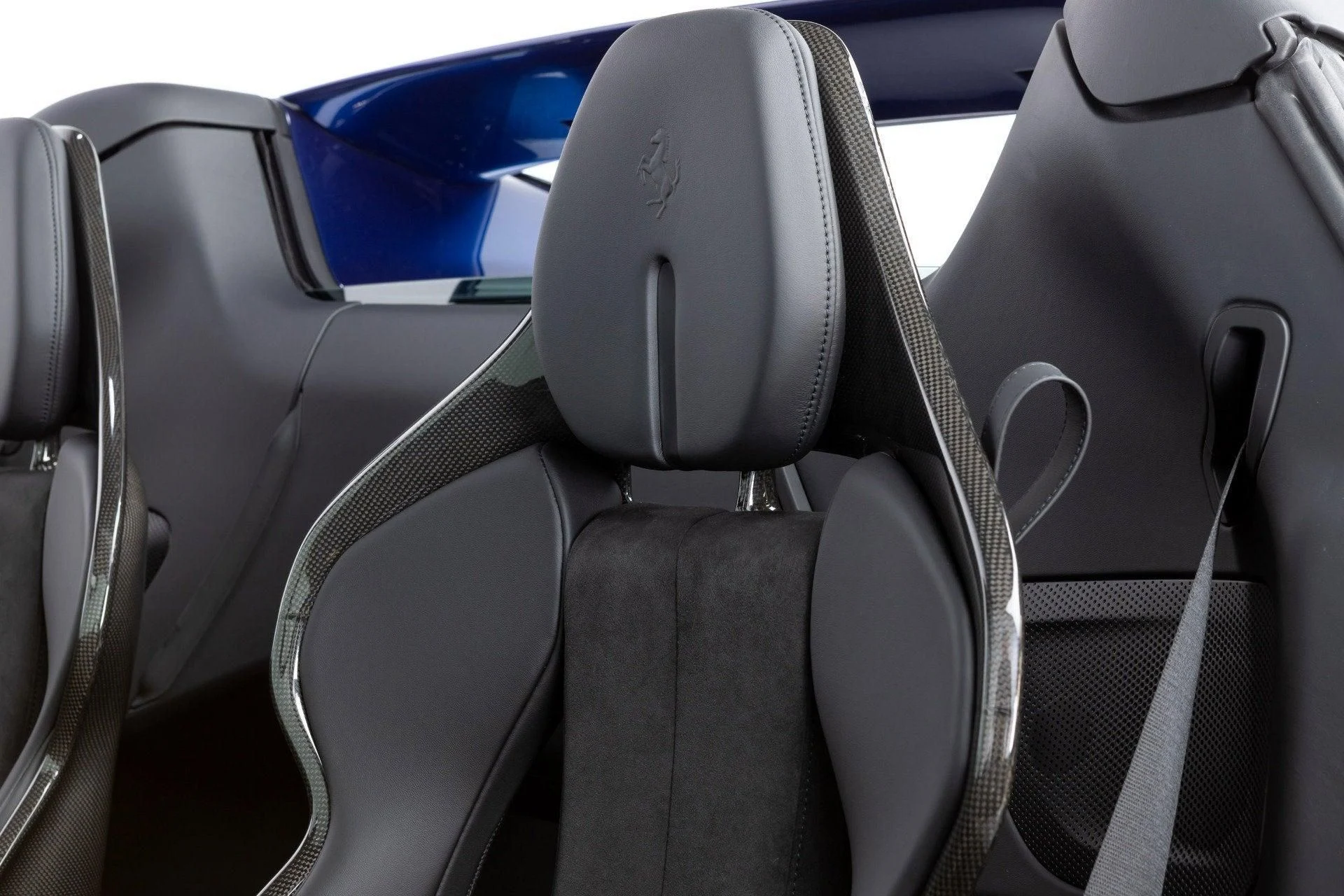 mph026_1197523928_Used_2023_Ferrari_296_GTS_1777368555_ab8d585087