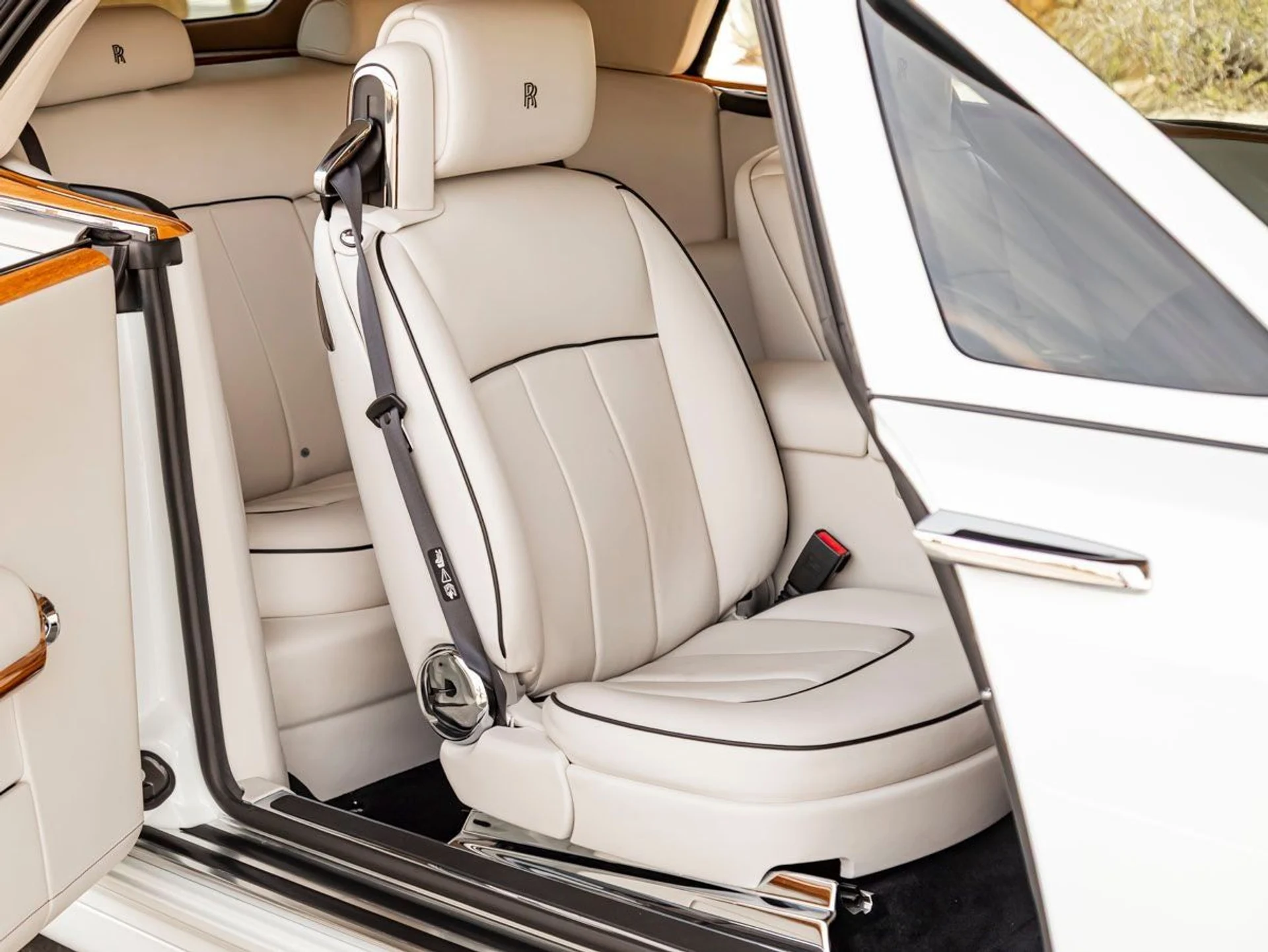 mph026_1202098072_27_83c07525df