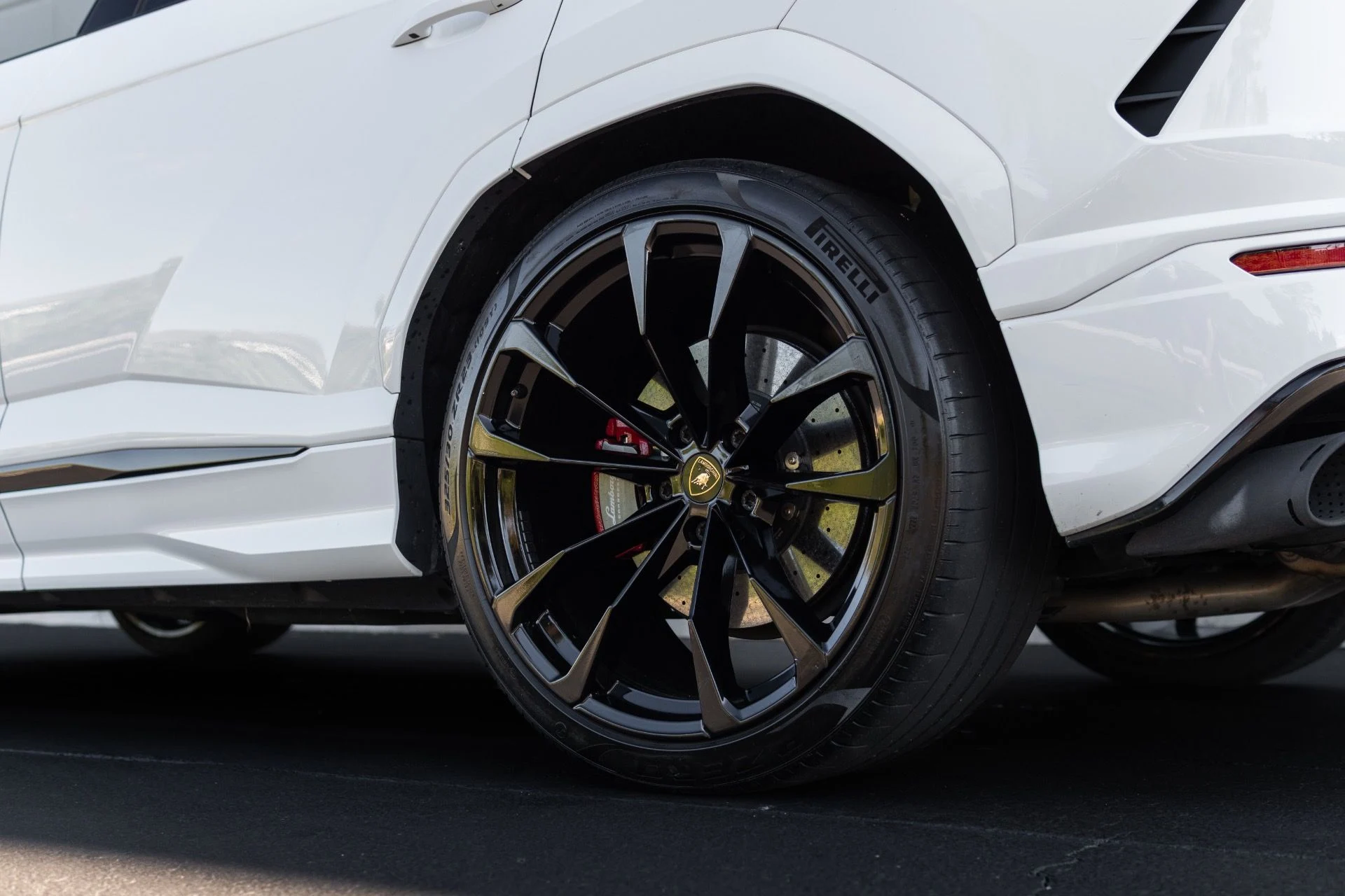 mph026_1202201968_Used_2021_Lamborghini_Urus_1767069879_fdfb7b45a5