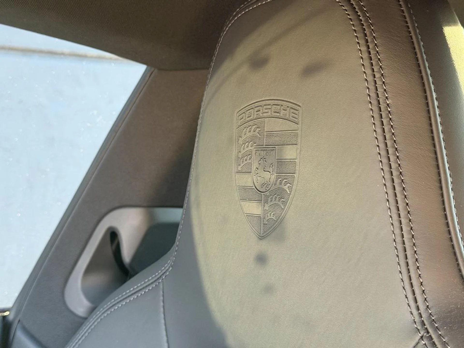 mph026_1204235948_8i5xv3o_W_Bl6gbwoo_Wm_Dy8_Sw_Cmq_A_4edf51be6c