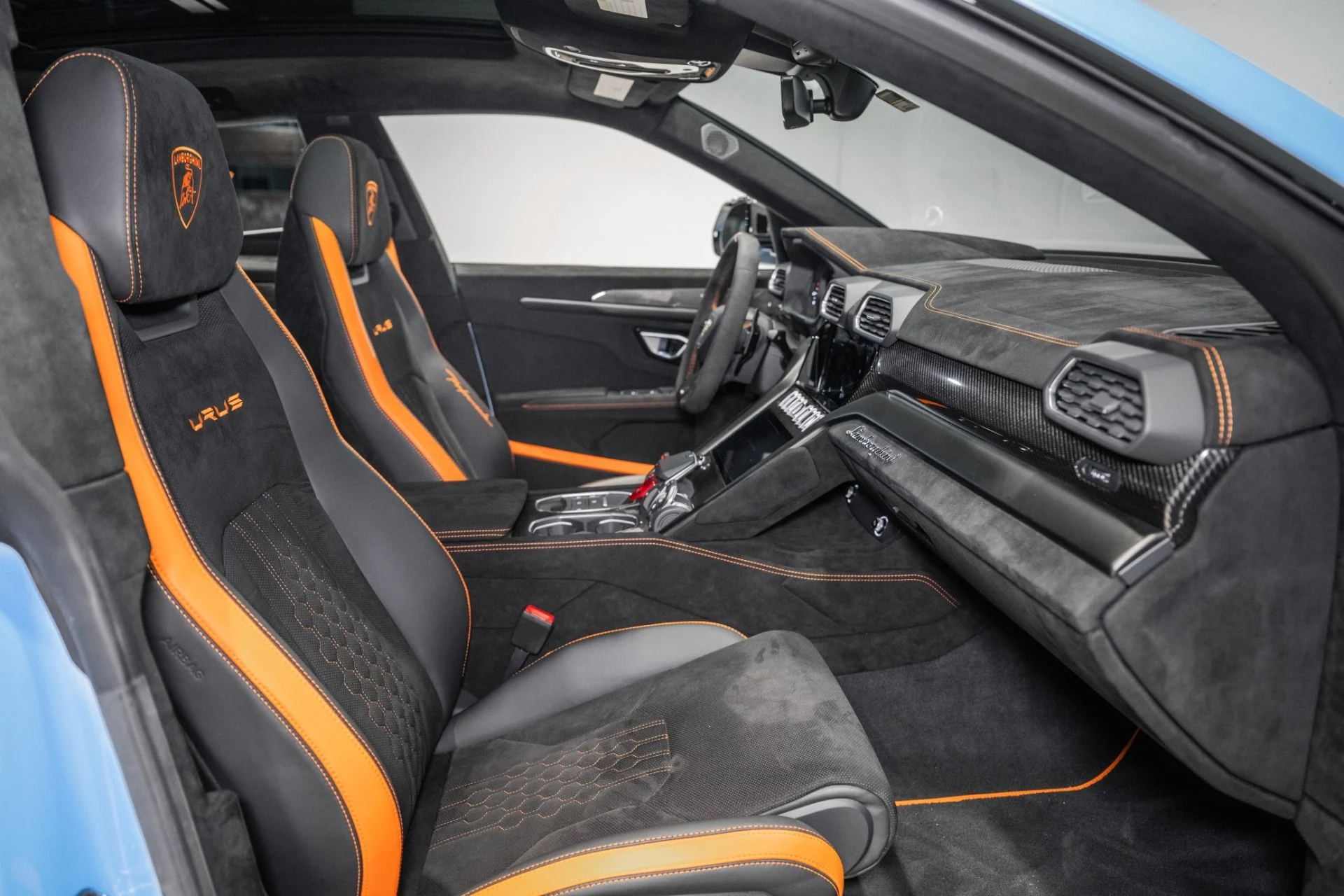 mph026_1205966973_Used_2024_Lamborghini_Urus_Performante_1773069872_b6efdf3630