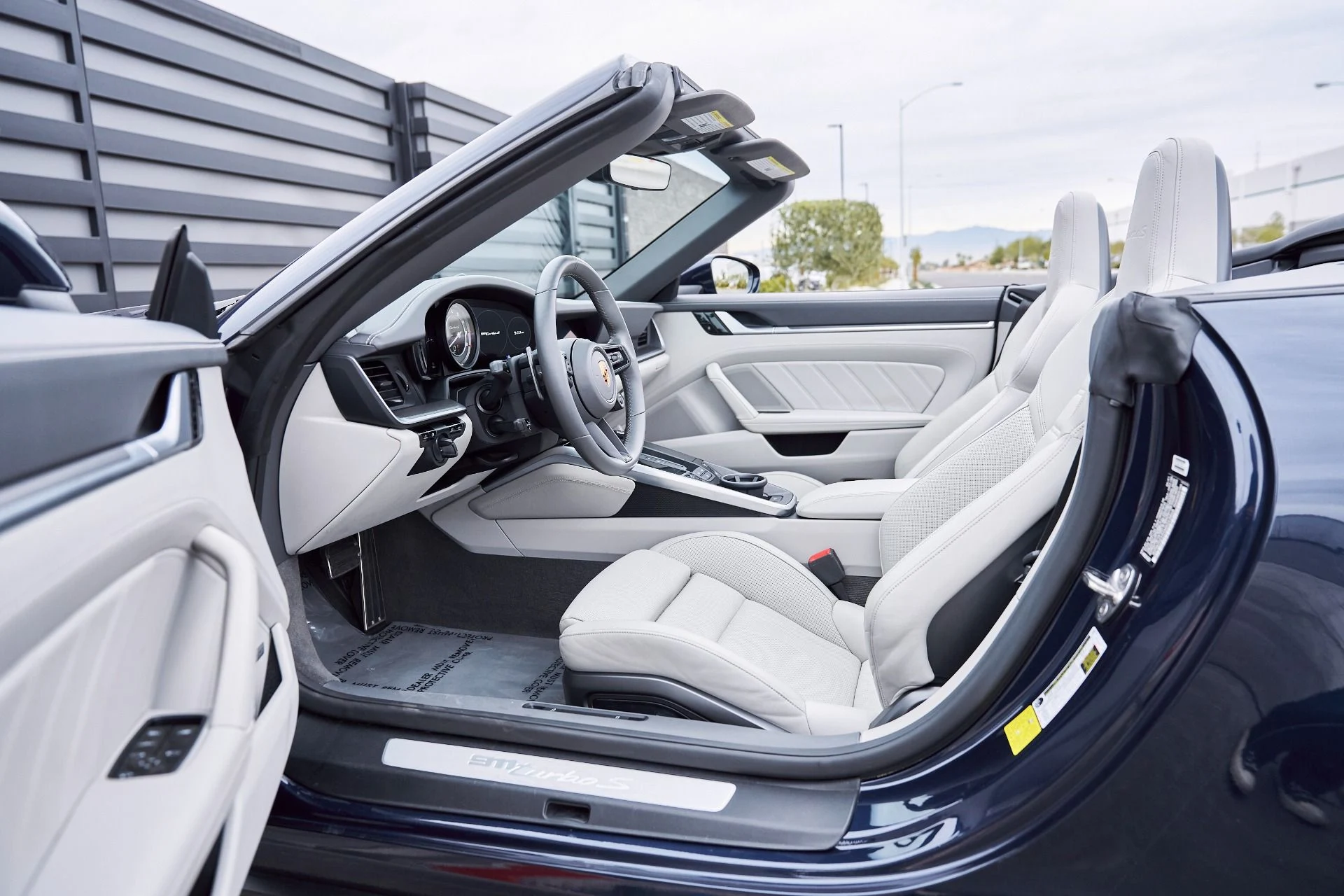 mph026_1211864014_Used_2021_Porsche_911_Turbo_S_1767217431_ecadf11157