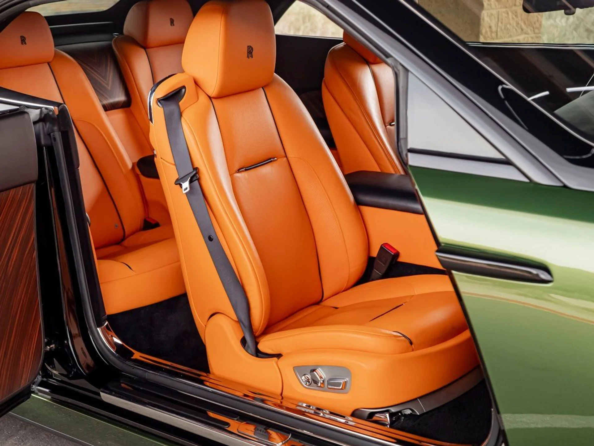 mph026_1213968959_27_1ff325f971