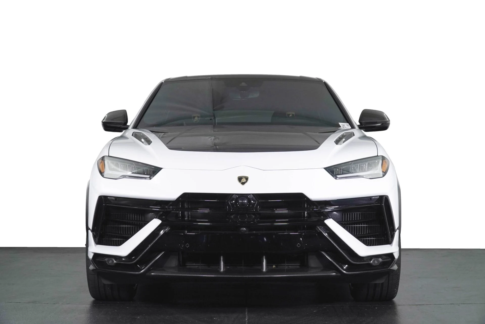 mph026_1224713180_Used_2023_Lamborghini_Urus_Performante_1789368095_38a36b95fe